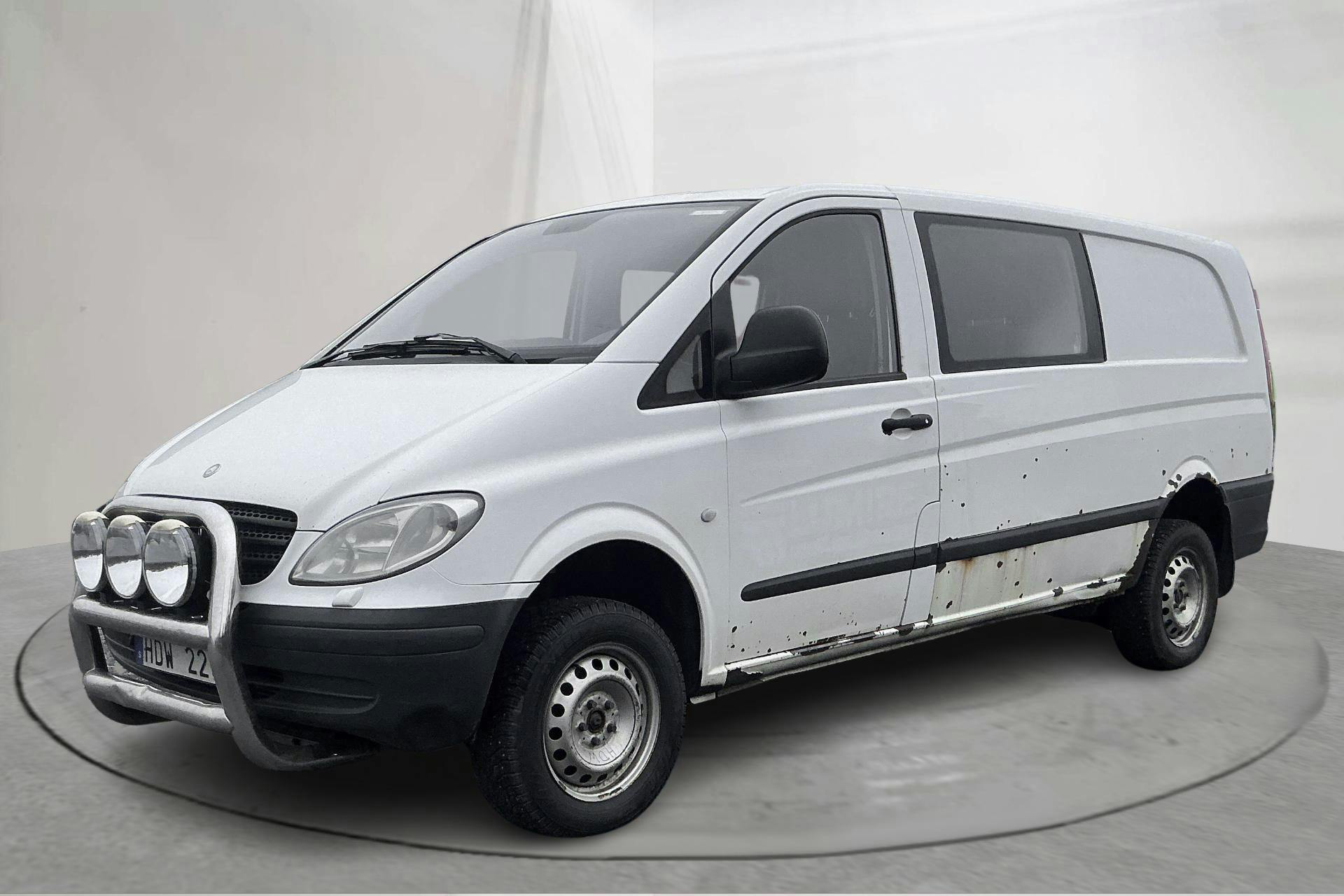 Presentationsfoto 1 av 13: Mercedes Vito 115 CDI Kombi 4x4 W639 (150hk) - 36 931 mil - Automat - vit - 2008