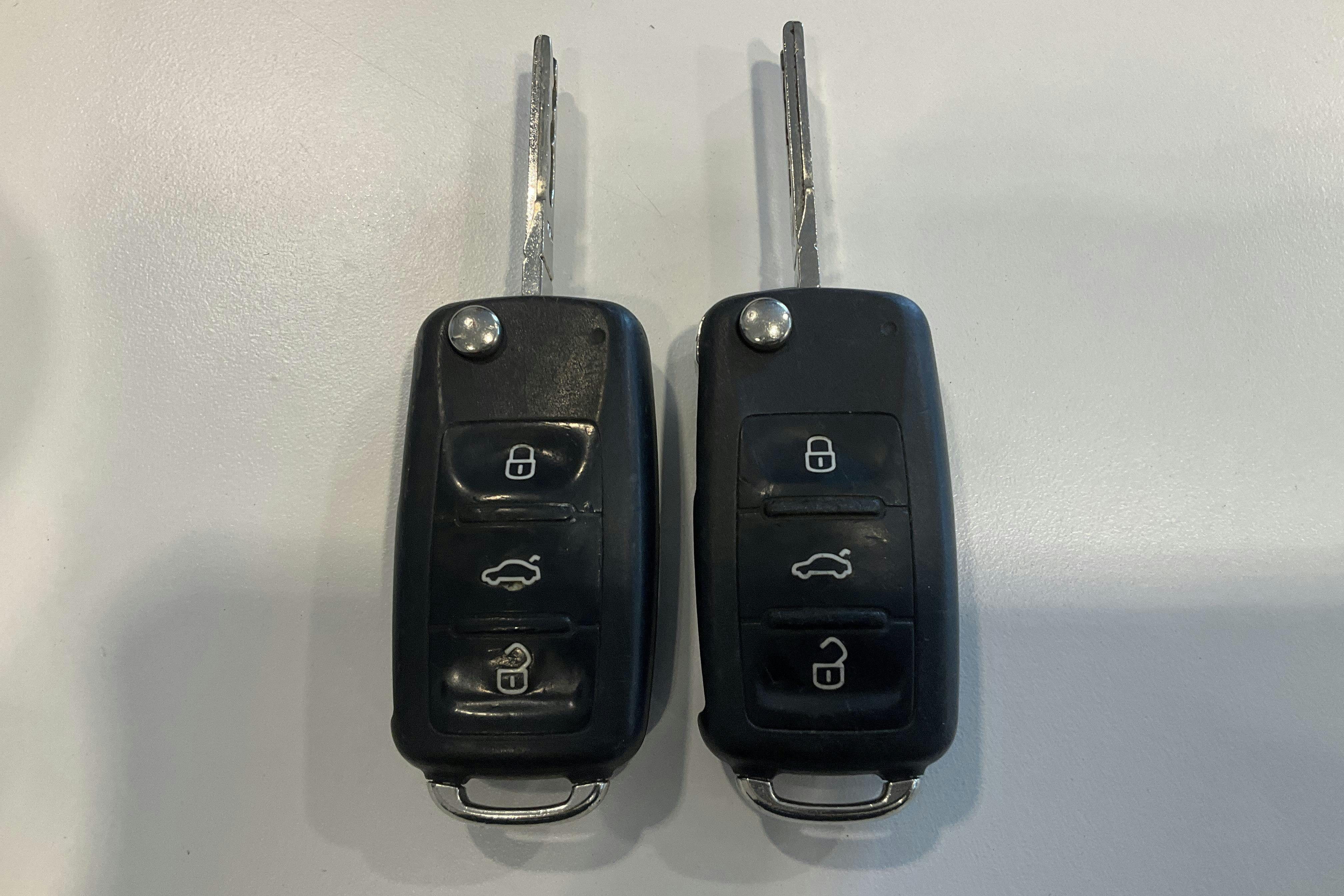 Presentationsfoto 16 av 16: VW Golf VI 1.6 TDI BlueMotion Technology 5dr (105hk) - 8 721 mil - Automat - röd - 2012