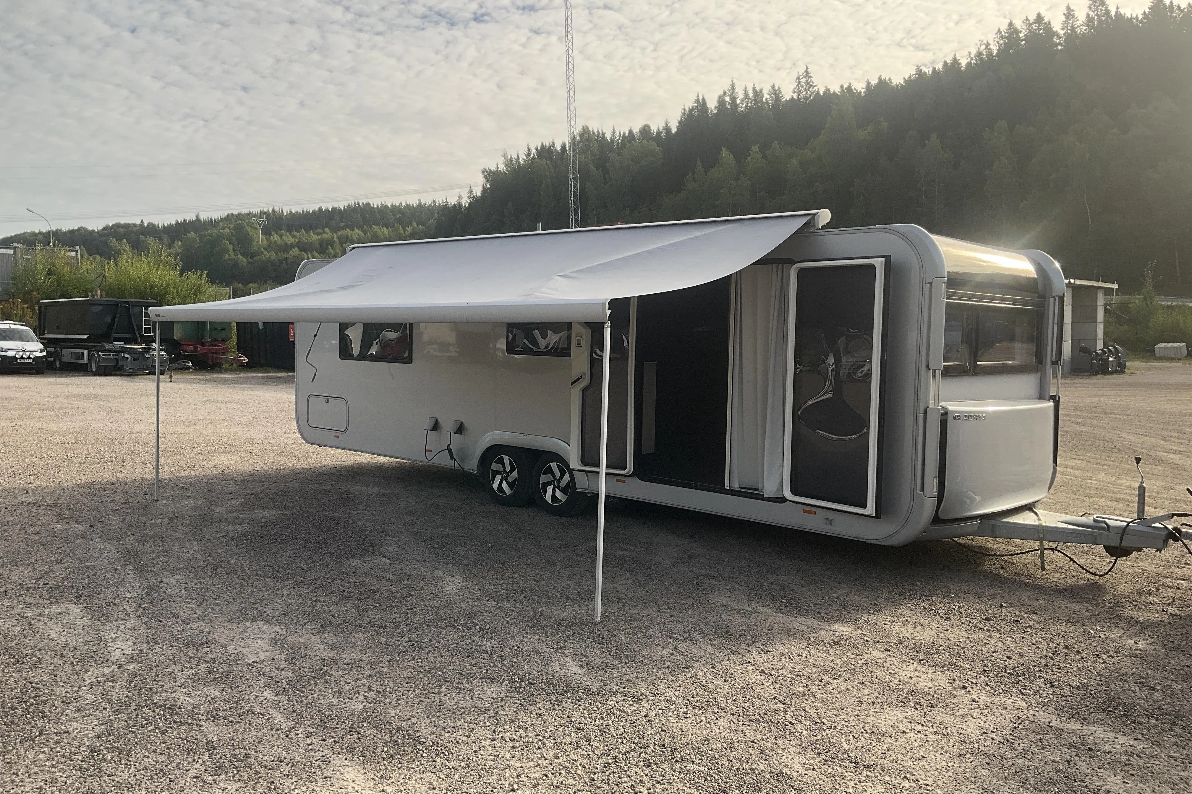 Presentation photo 1 of 28: ADRIA ASTELLA 754 DP Husvagn med AC & mover mm - 0 km - 2019
