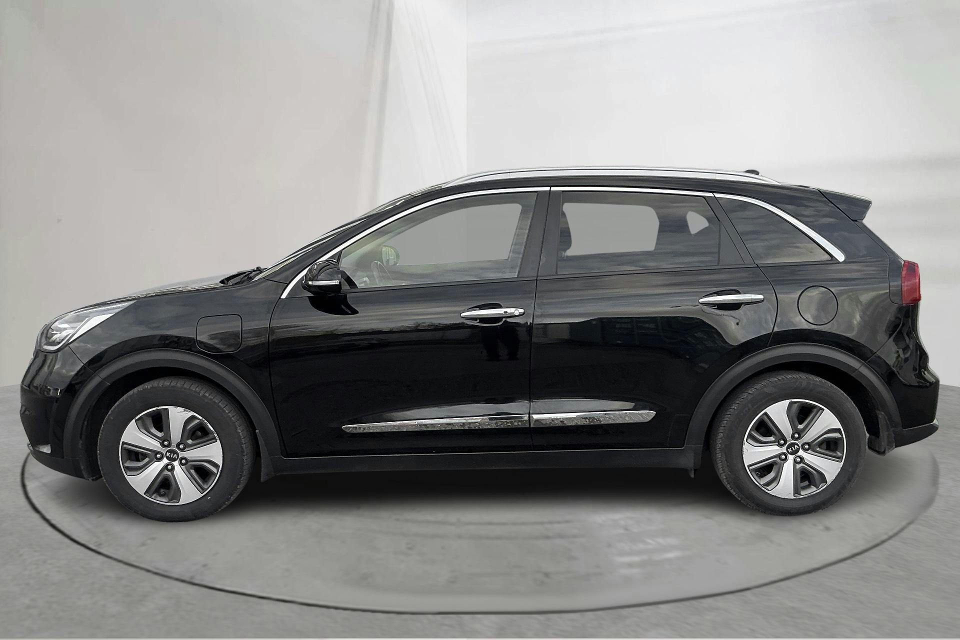 Esitlusfoto 2 aadressil 17: KIA Niro Plug-in Hybrid 1.6 (141hk) - 111 220 km - Automaatne - must - 2018