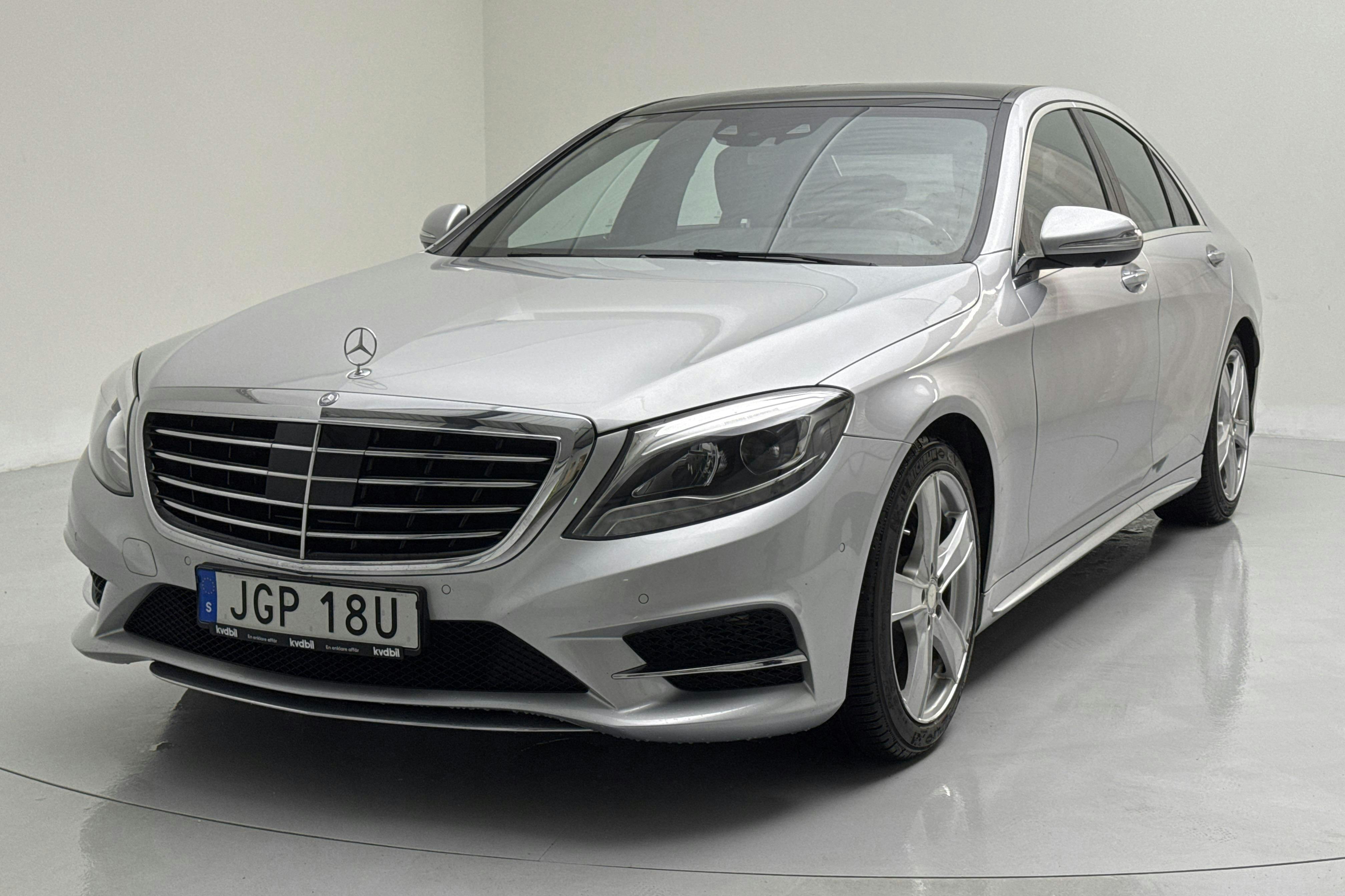 Presentationsfoto 1 av 21: Mercedes S 350 d W222 (258hk) - 8 985 mil - Automat - silver - 2016