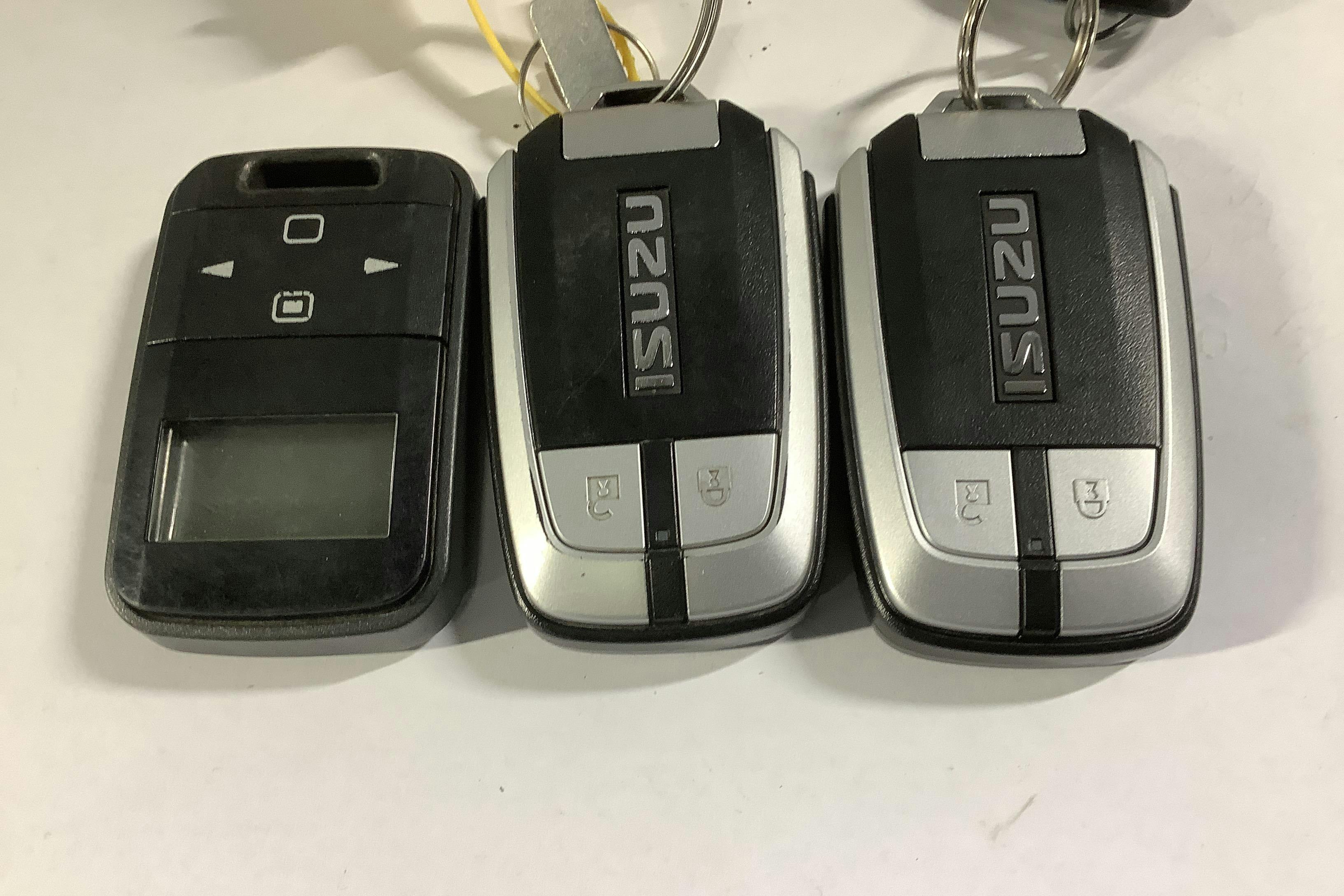 Presentationsfoto 14 av 14: Isuzu D-MAX 1.9 DDI 4WD (163hk) - 5 064 mil - Automat - grå - 2019