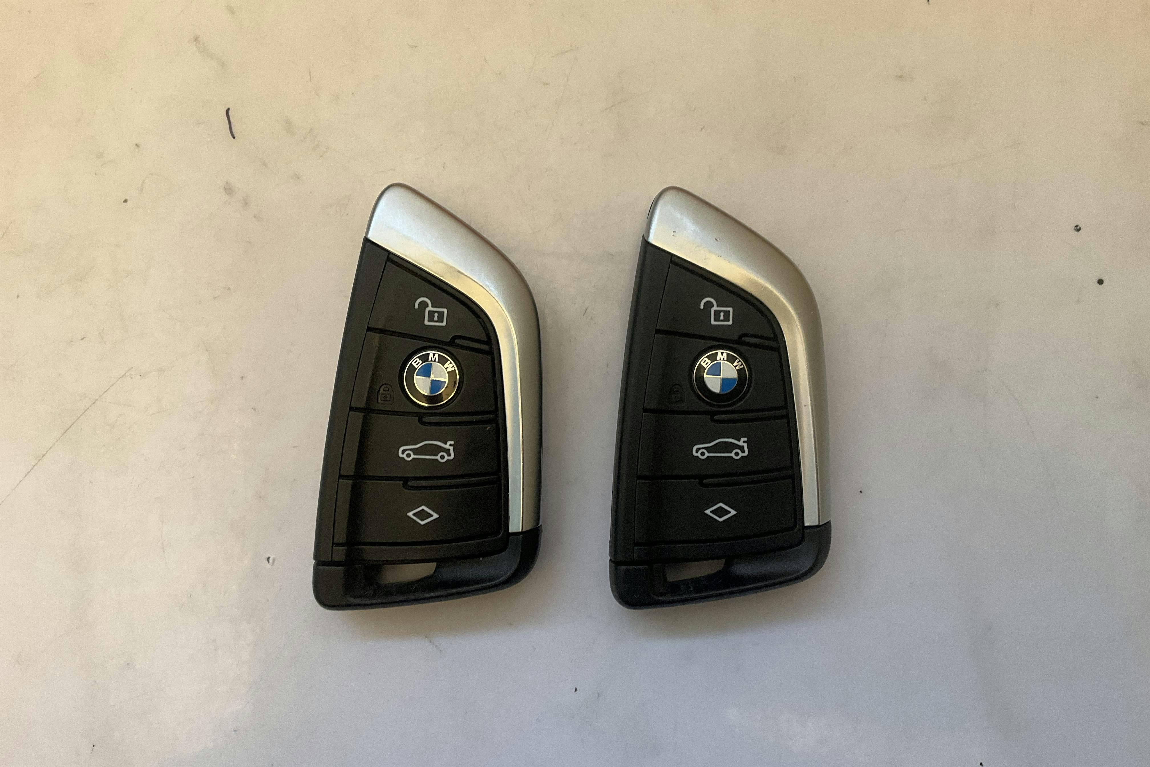 Presentationsfoto 19 av 19: BMW iX3 LCI, G08 (286hk) - 5 086 mil - Automat - vit - 2022