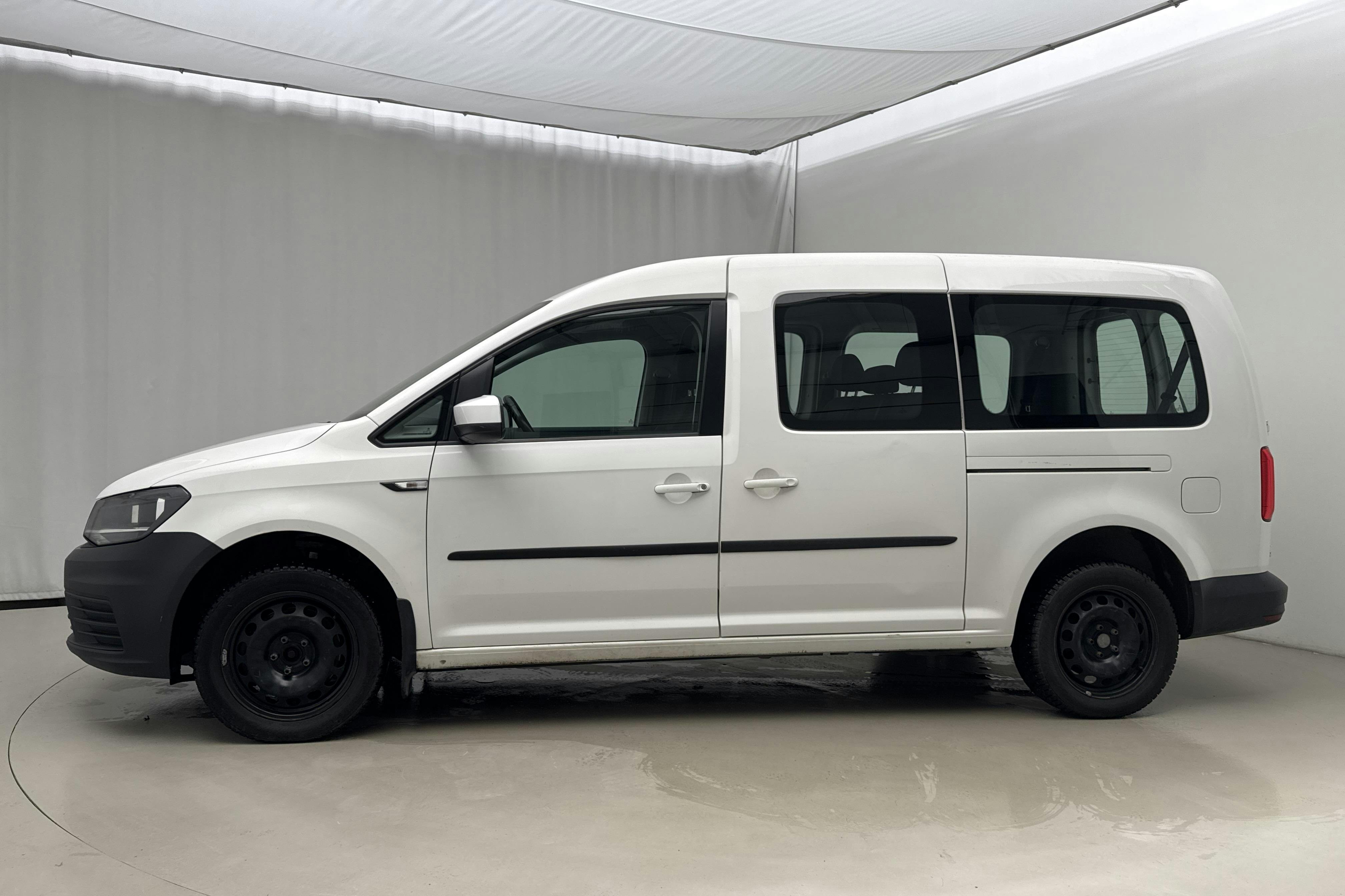 Presentationsfoto 2 av 16: VW Caddy Maxi Life 1.4 TGI (110hk) - 16 761 mil - Manuell - vit - 2016
