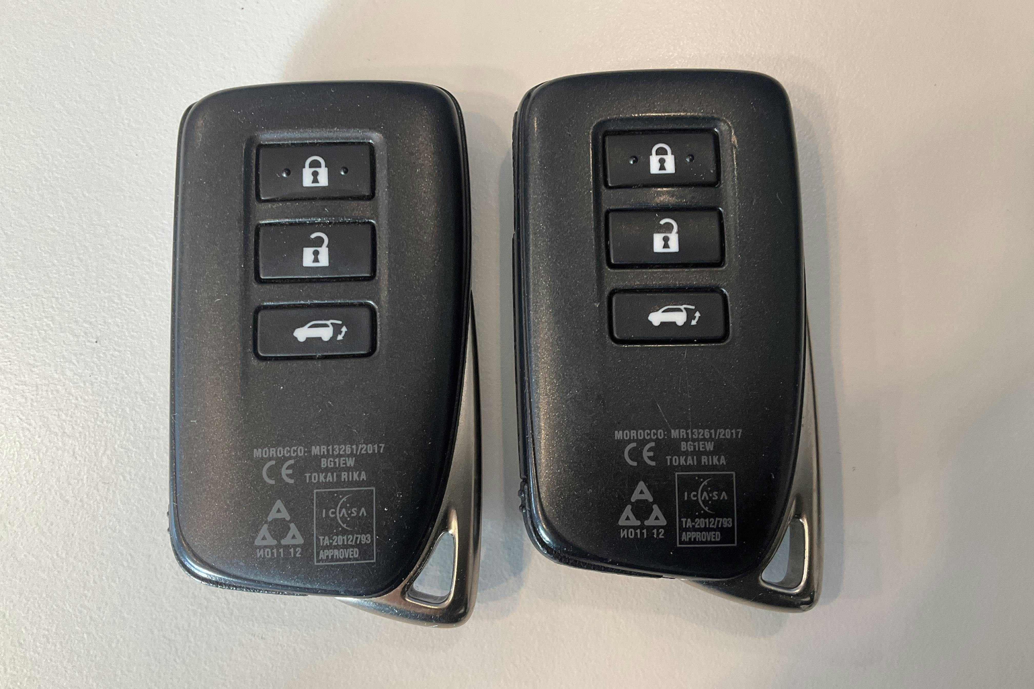 Presentationsfoto 23 av 23: Lexus NX 300h AWD (197hk) - 10 091 mil - Automat - Light Grey - 2020