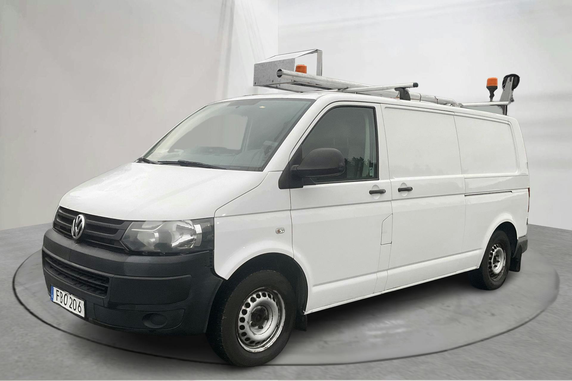 Presentationsfoto 1 av 14: VW Transporter T5 2.0 TDI 4MOTION (140hk) - 22 172 mil - Manuell - vit - 2015