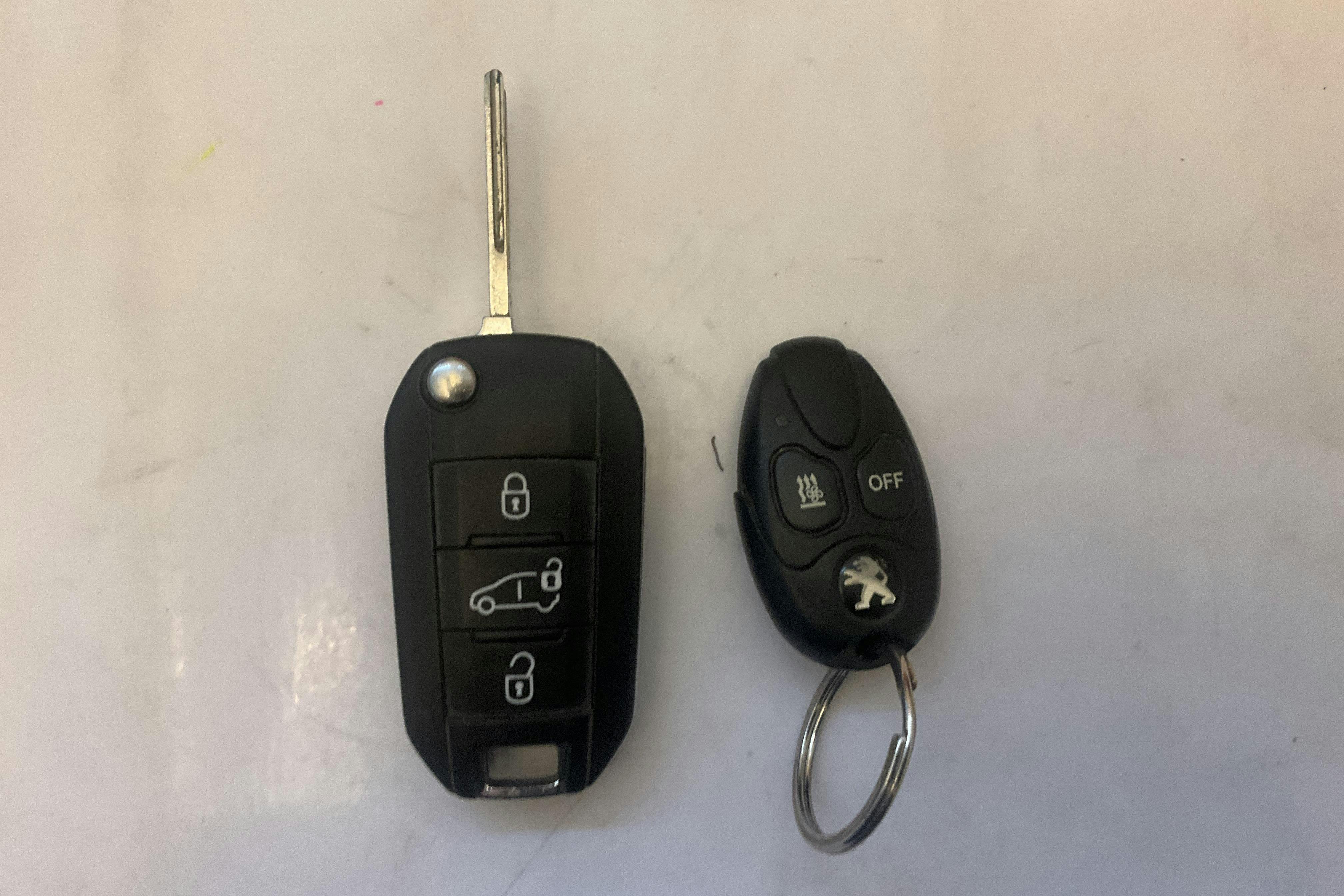 Presentationsfoto 12 av 12: Peugeot Expert BlueHDi Skåp (122hk) - 10 055 mil - Manuell - svart - 2019