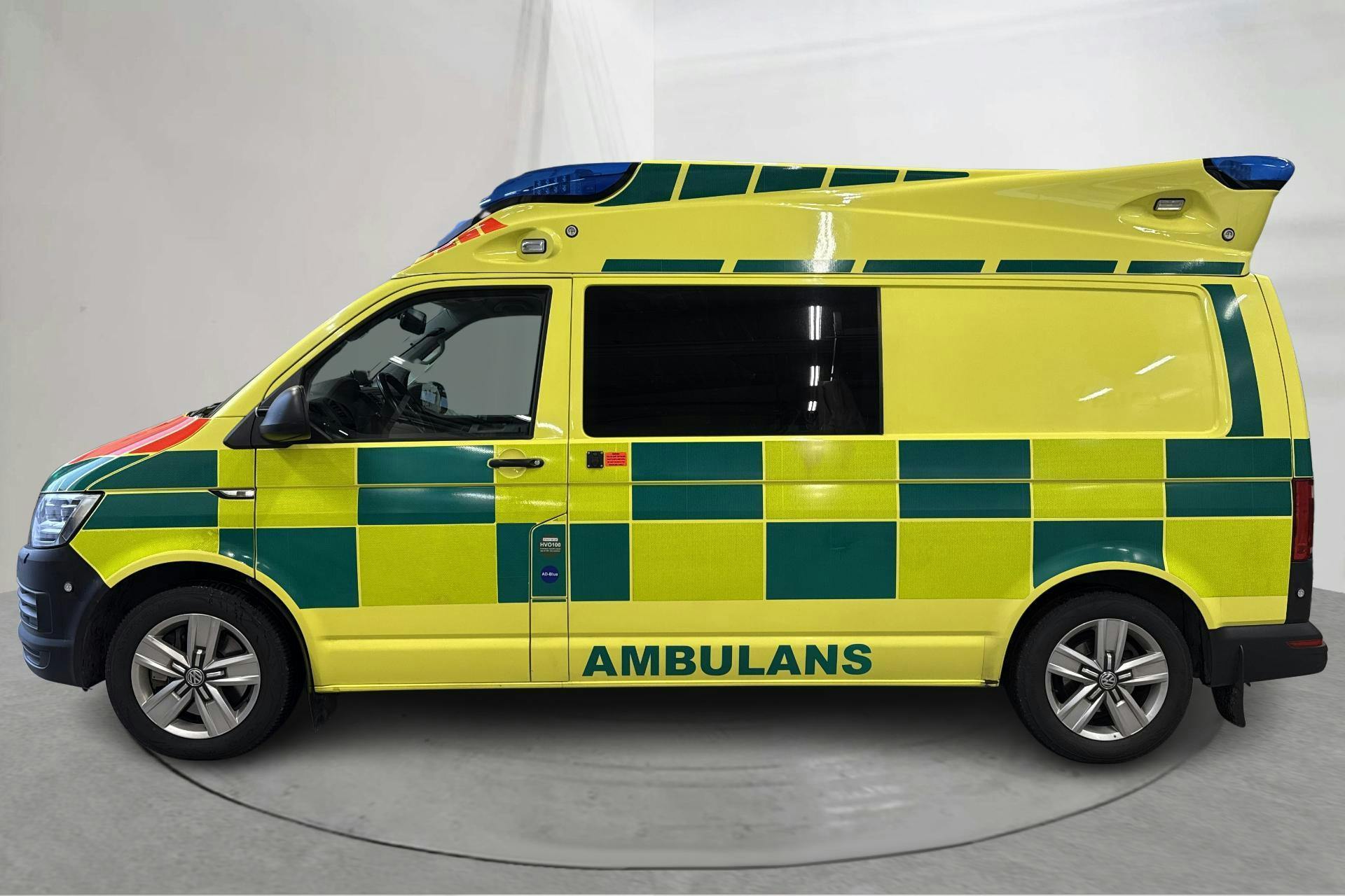 Presentationsfoto 2 av 24: VW Transporter T6 2.0 TDI BMT 4MOTION (204hk) - 45 272 mil - Automat - gul - 2019