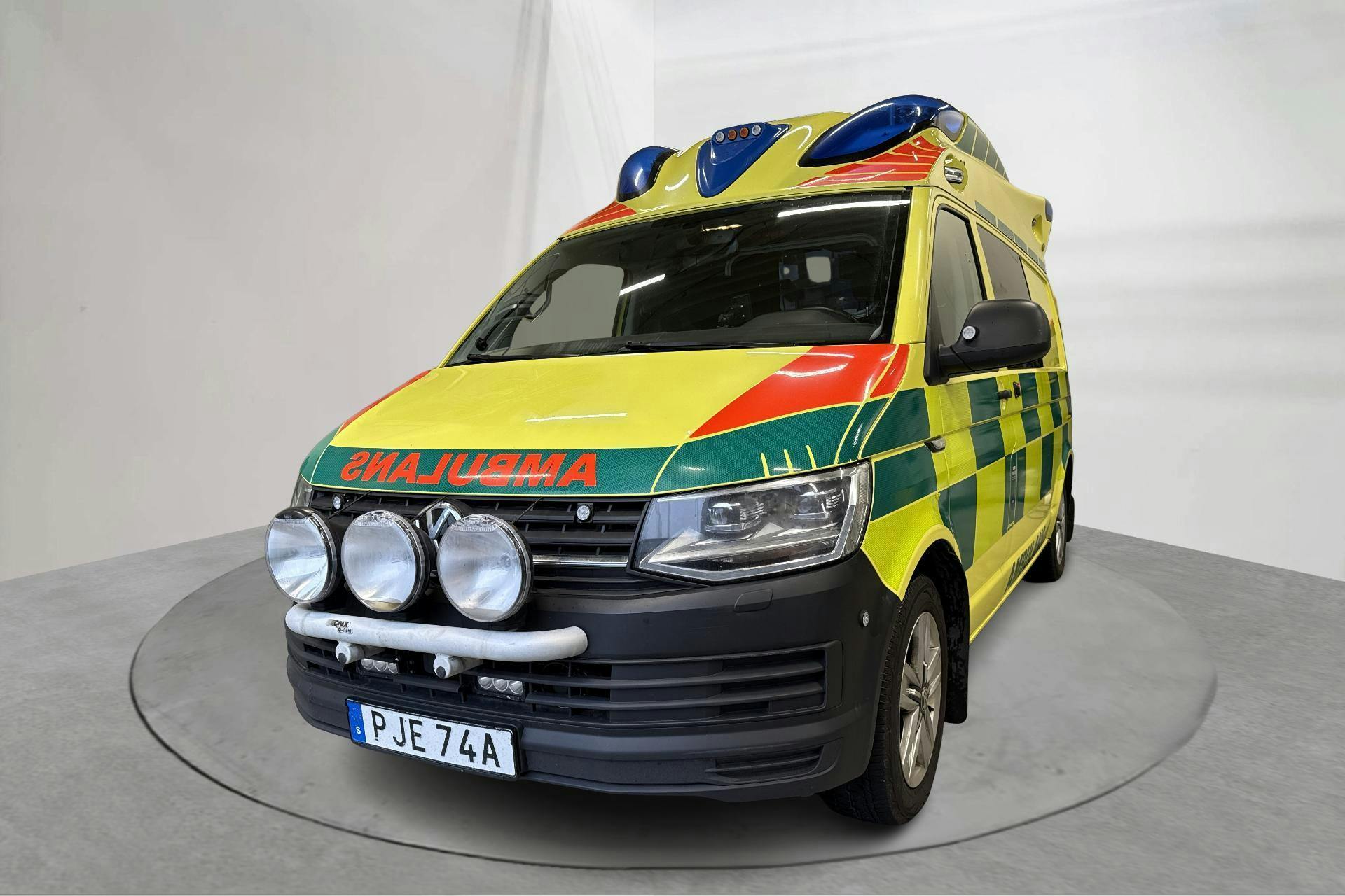 Presentationsfoto 1 av 24: VW Transporter T6 2.0 TDI BMT 4MOTION (204hk) - 45 272 mil - Automat - gul - 2019