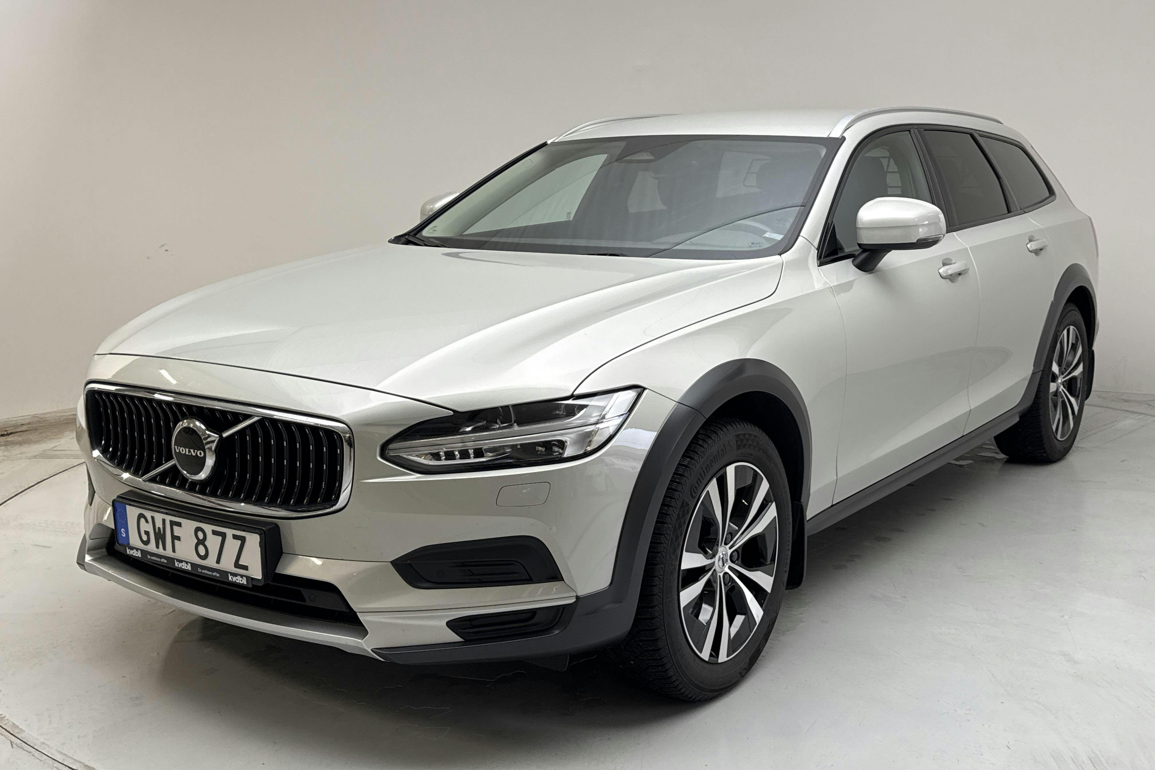 Presentation photo 1 of 14: Volvo V90 B4 Cross Country AWD Mildhybrid, Diesel (197hk) - 92 870 km - Automatic - white - 2022