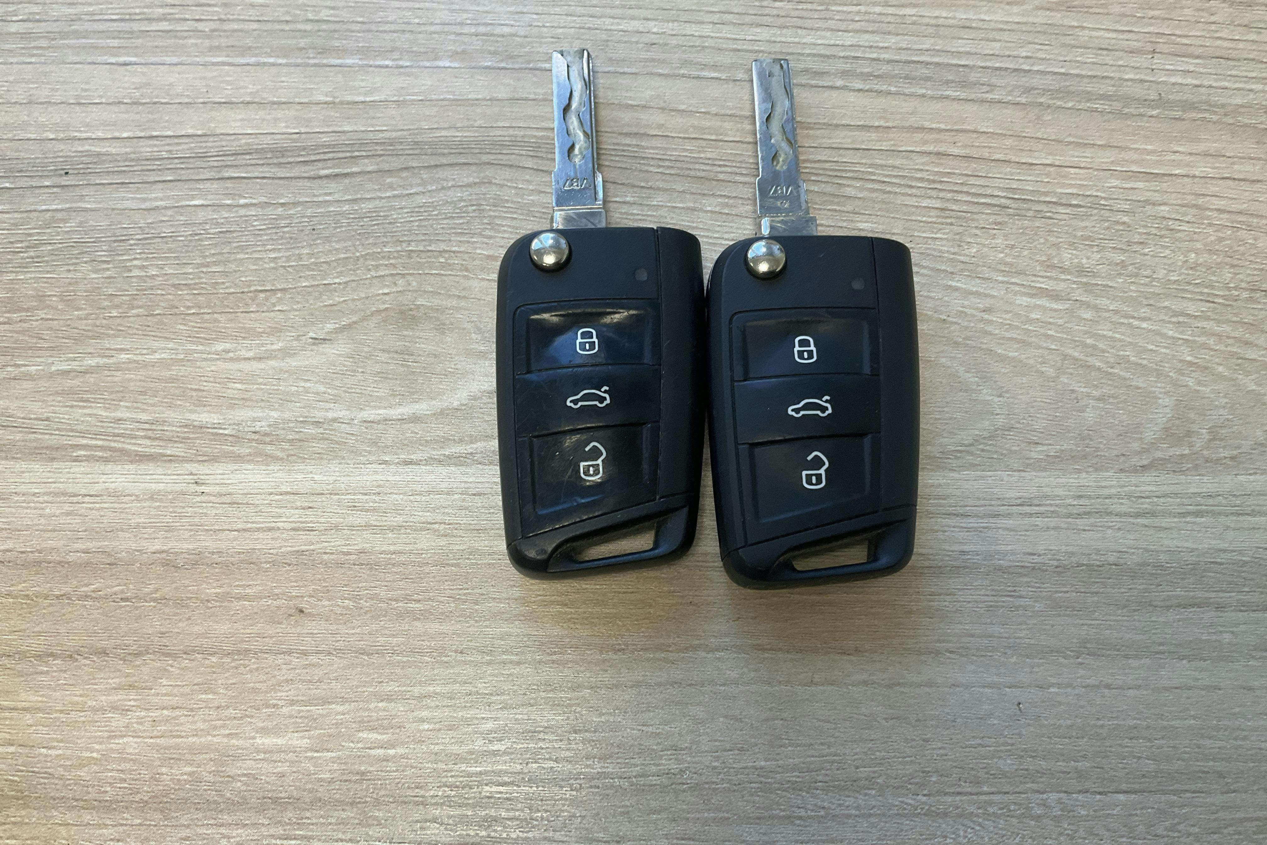 Presentationsfoto 14 av 14: VW Golf VII 1.6 TDI BlueMotion Sportscombi (110hk) - 16 178 mil - Manuell - vit - 2014