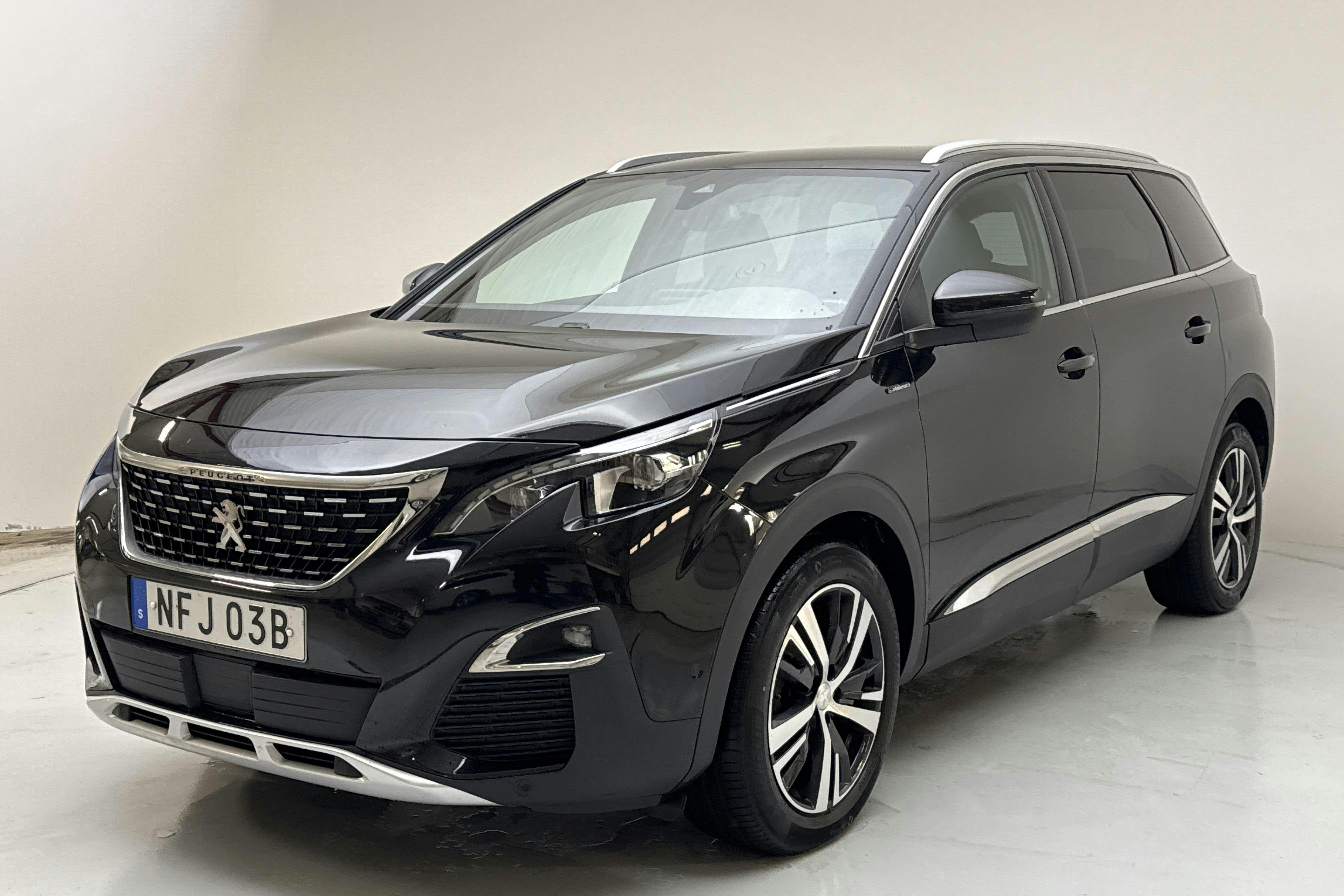 Peugeot 5008 1.5 BlueHDi (130hk) - 102 800 km - Automatic - black - 2019