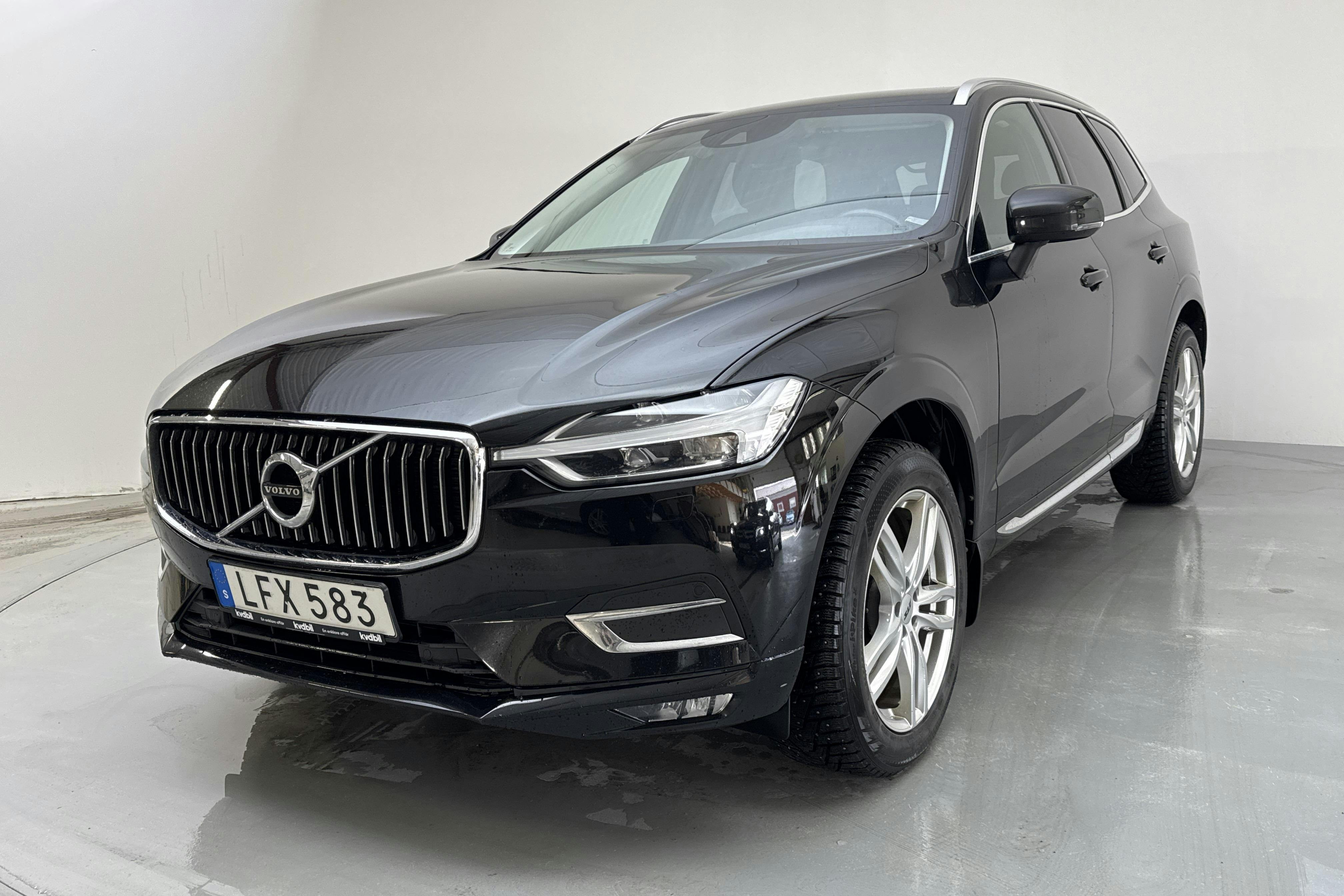 Presentation photo 1 of 16: Volvo XC60 D4 AWD (190hk) - 185 150 km - Automatic - black - 2019