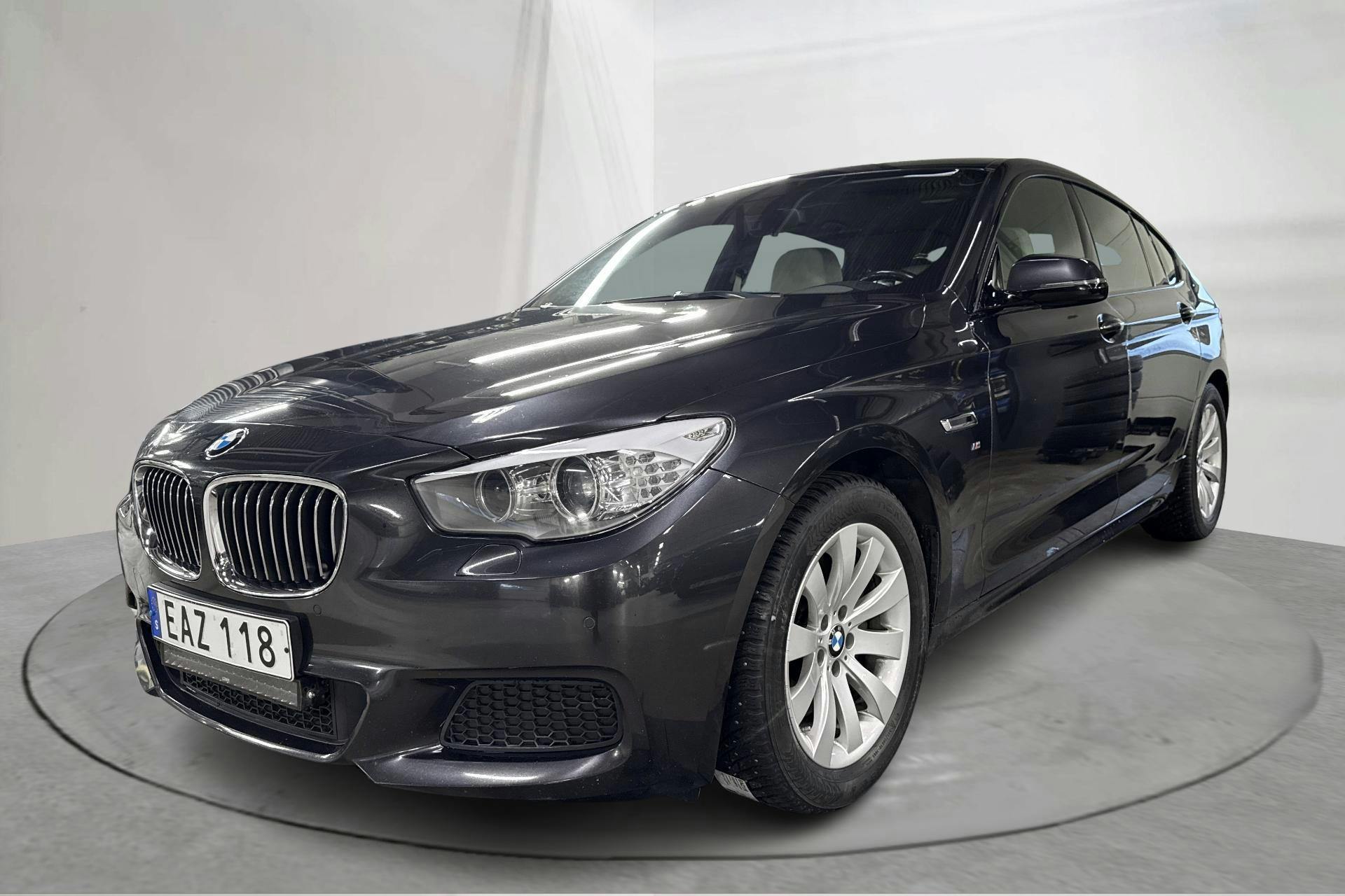 Presentationsfoto 1 av 16: BMW 530d GT xDrive, F07 (258hk) - 17 739 mil - Automat - grå - 2015