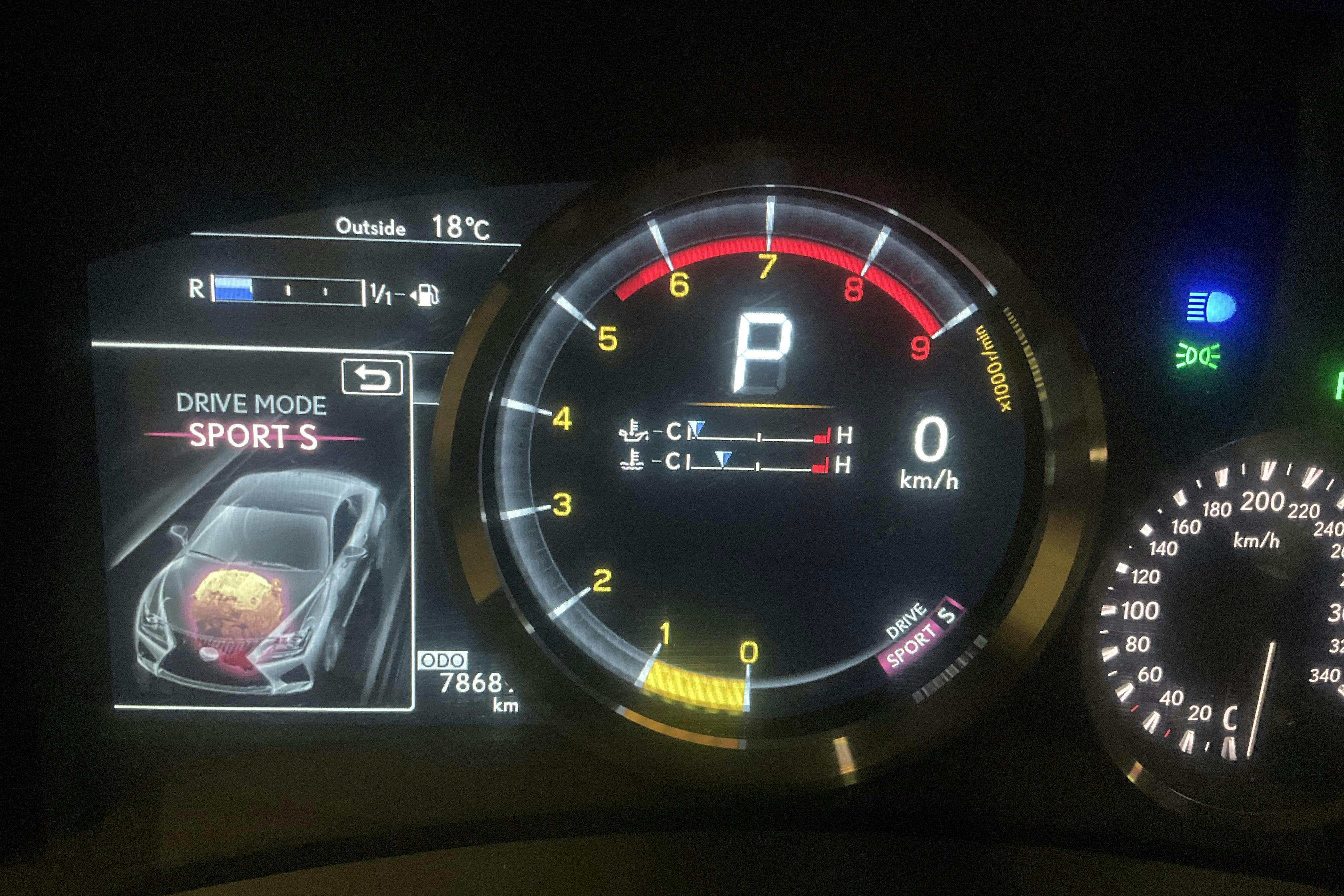 Presentation photo 24 of 24: Lexus RC F (477hk) - 78 680 km - Automatic - gray - 2015