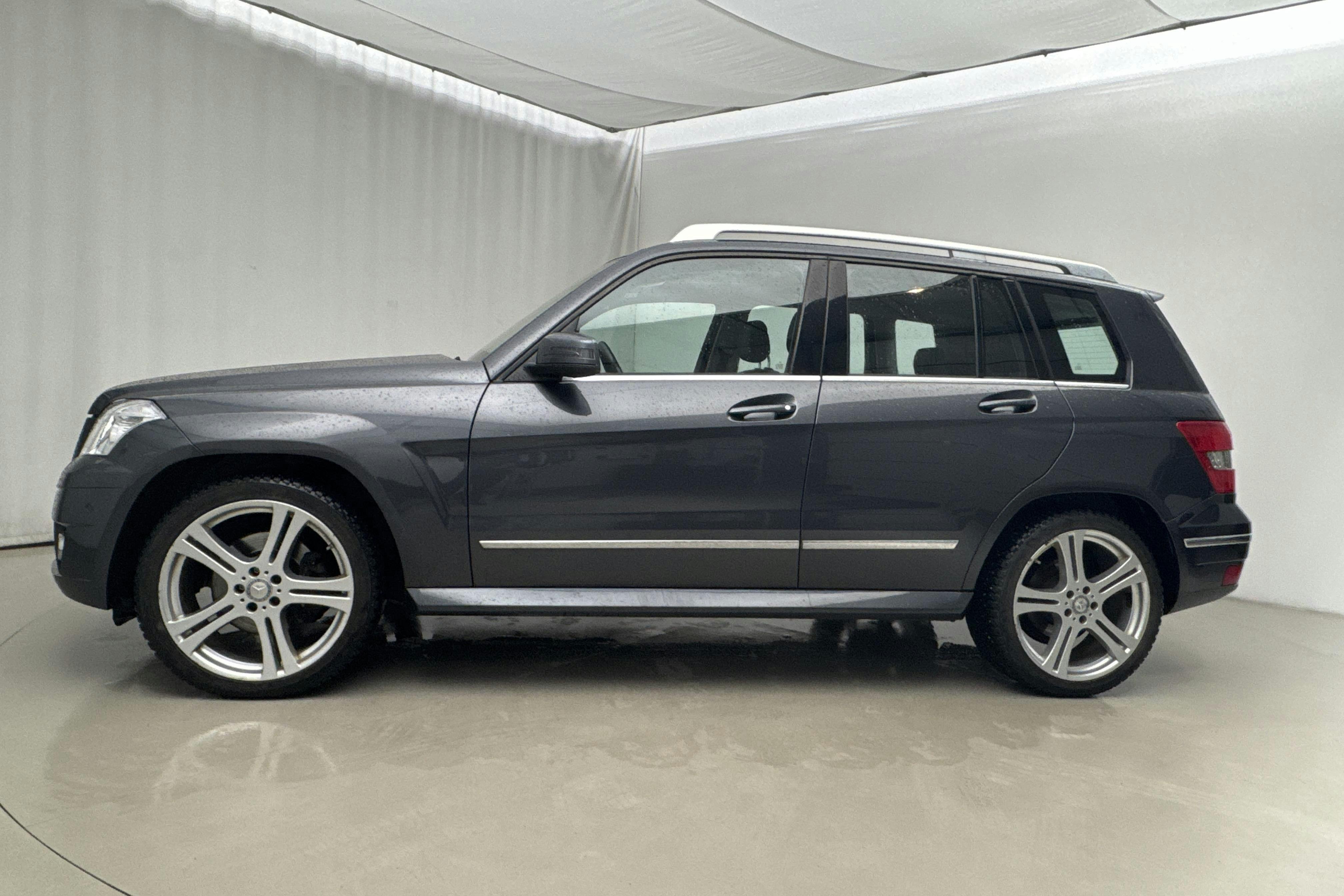 Presentationsfoto 2 av 21: Mercedes GLK 320 CDI (224hk) - 22 361 mil - Automat - grå - 2009