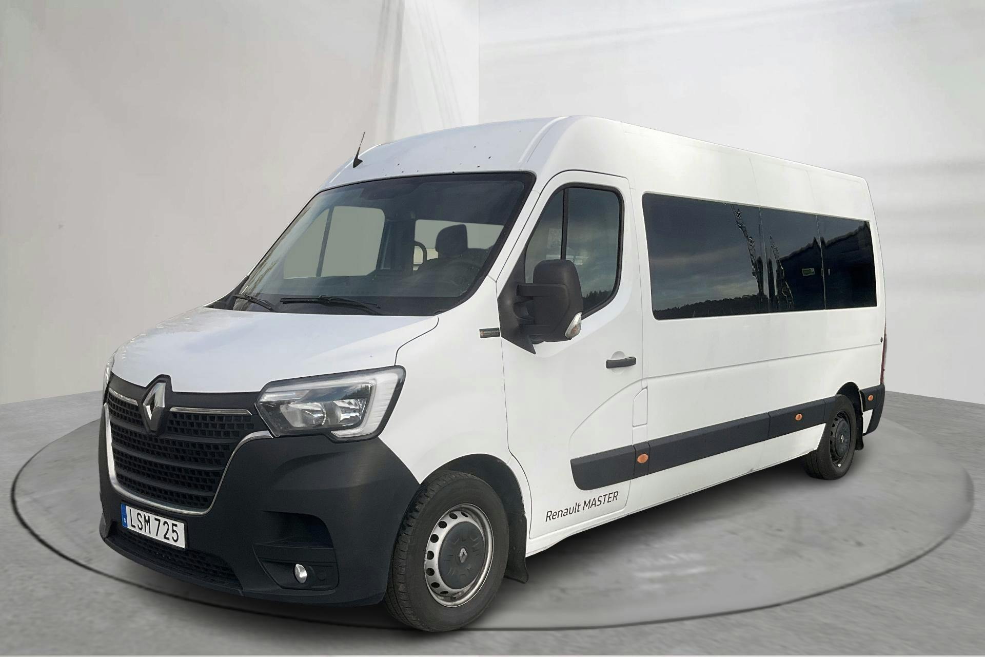 Presentation photo 1 of 14: Renault Master 2.3 dCi FAP 2WD (145hk) - 341 680 km - Manual - white - 2020