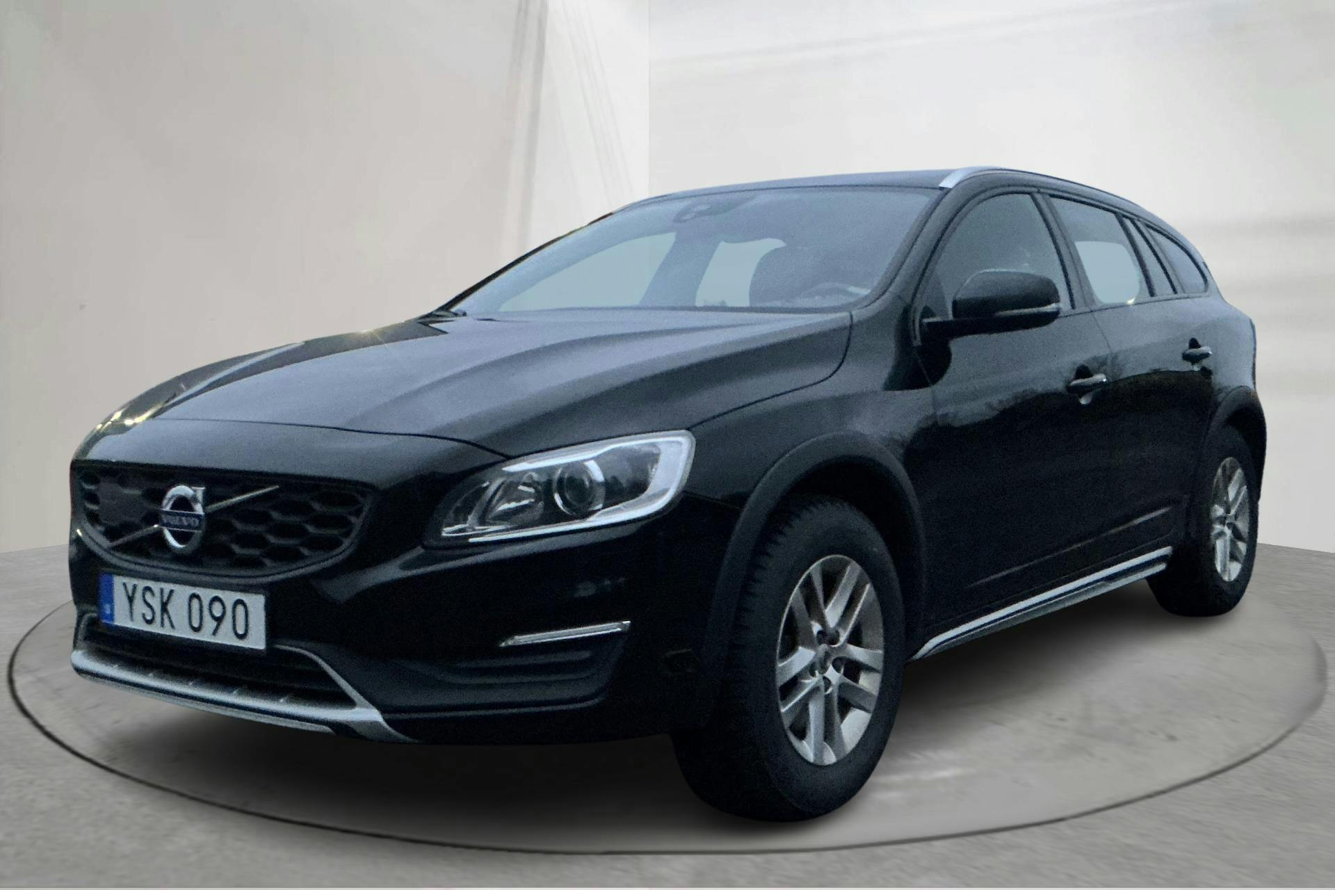 Presentationsfoto 1 av 14: Volvo V60 D3 Cross Country (150hk) - 10 793 mil - Automat - svart - 2018