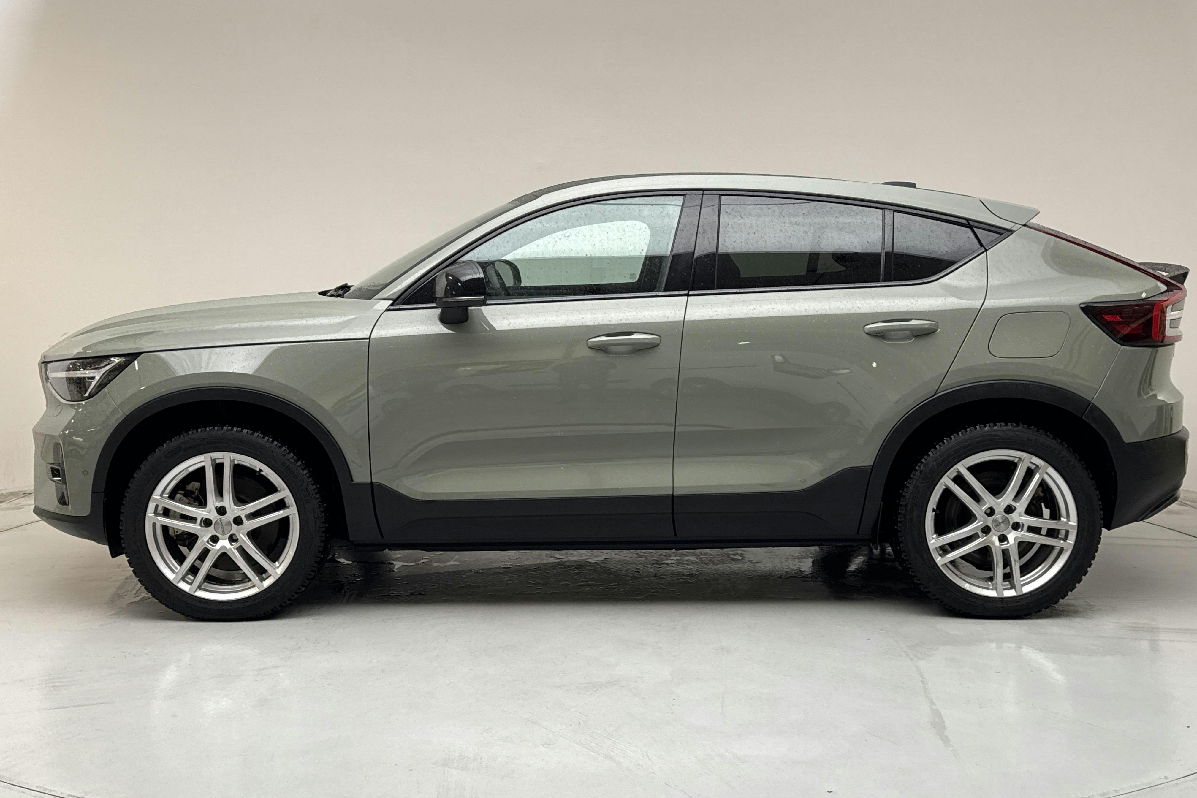 Presentation photo 2 of 18: Volvo C40 Recharge (231hk) - 54 750 km - Automatic - green - 2023