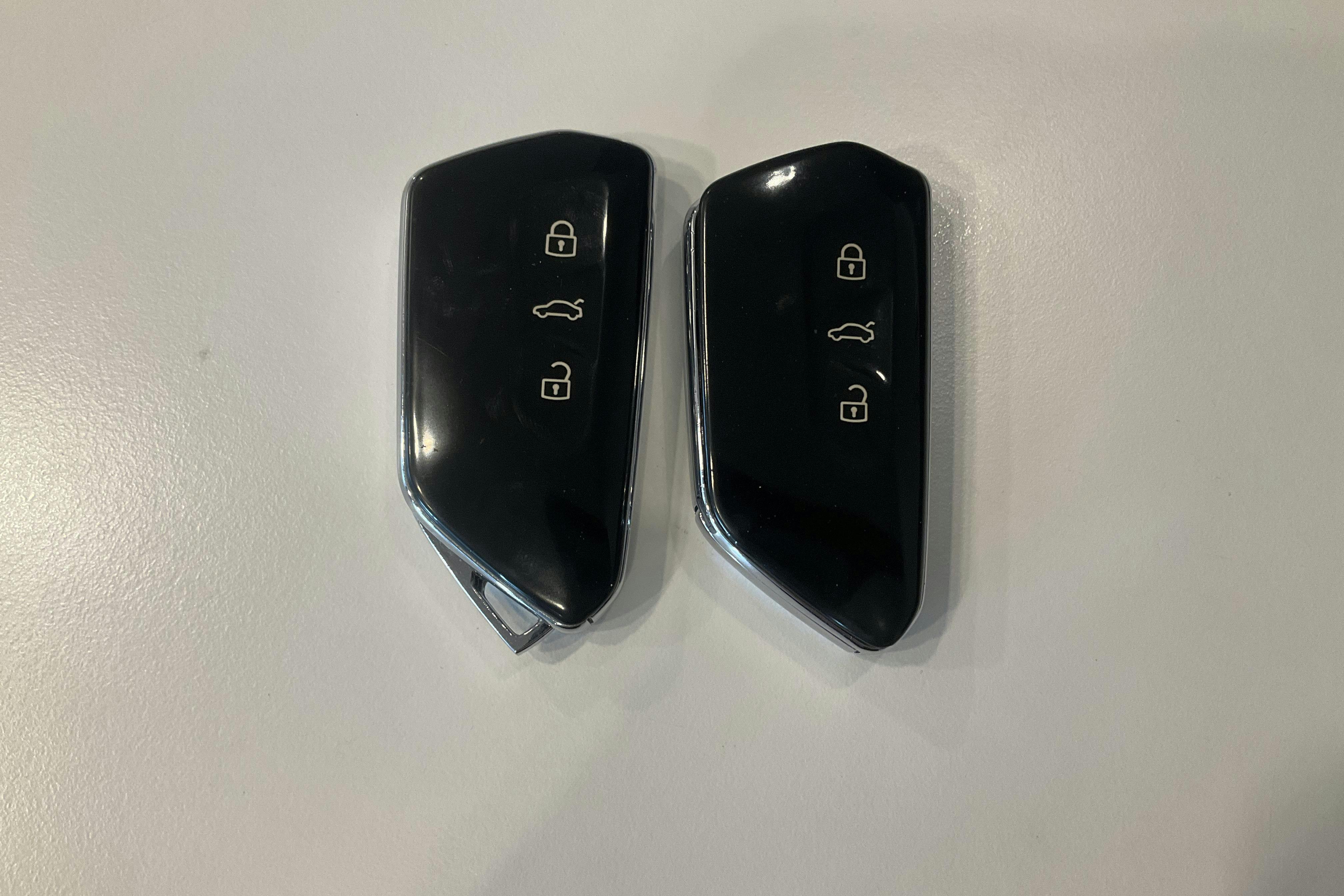 Presentationsfoto 26 av 26: Skoda Enyaq iV 80 (204hk) - 12 809 mil - Automat - vit - 2022