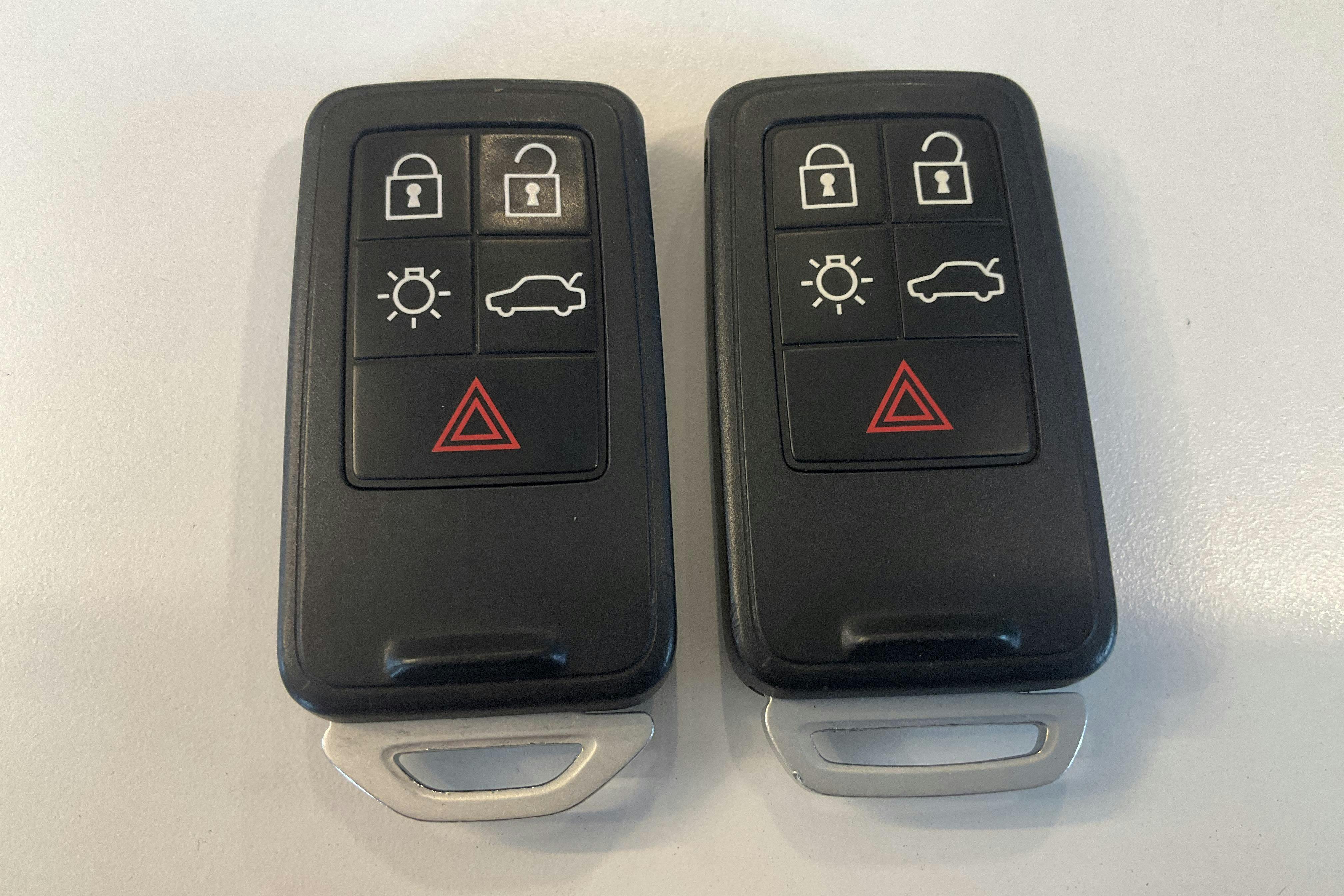 Presentation photo 21 of 21: Volvo V40 Cross Country T3 (152hk) - 80 300 km - Automatic - gray - 2019