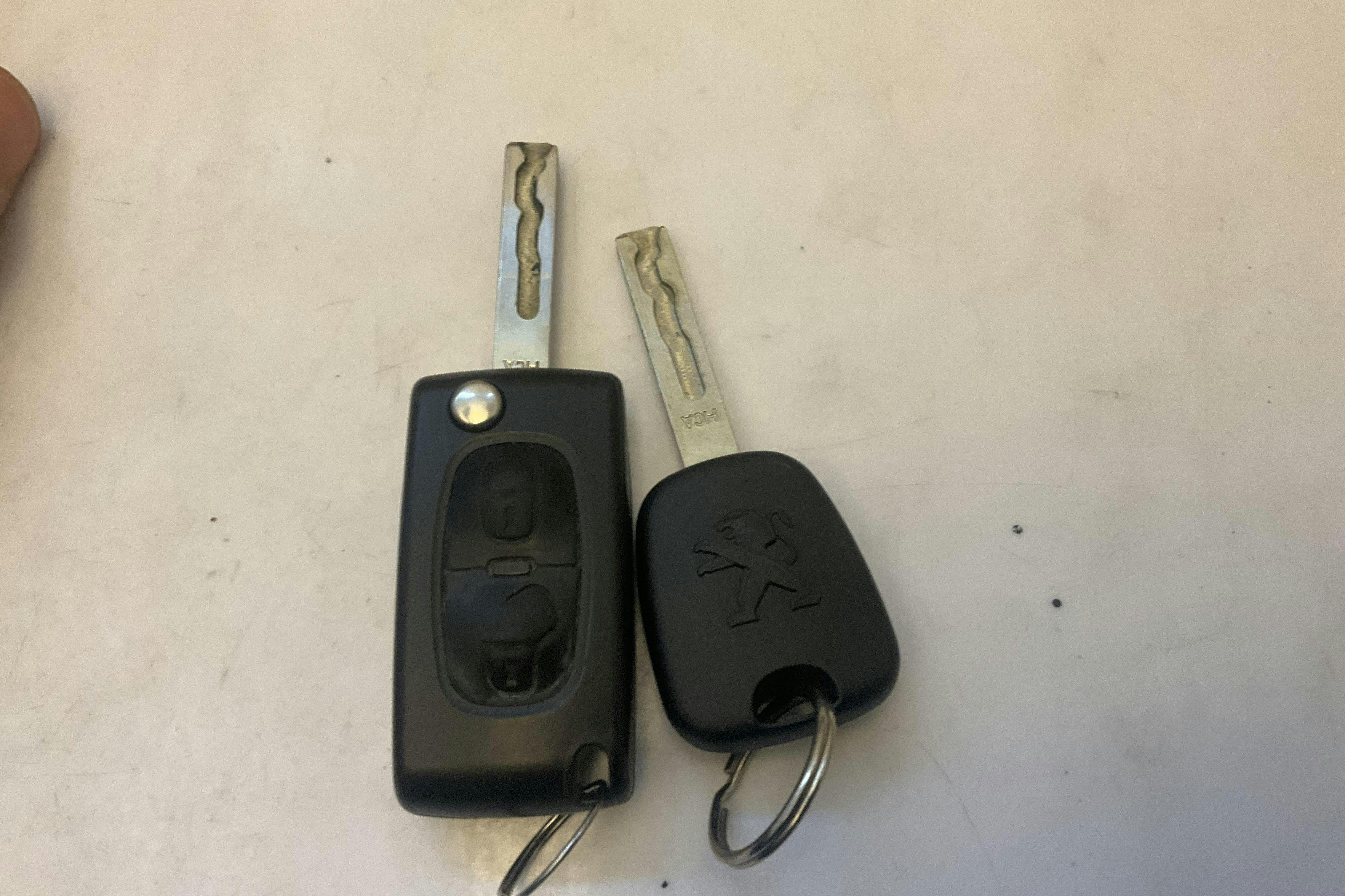 Presentation photo 13 of 13: Peugeot 308 SW 1.6 VTi (120hk) - 77 090 km - Automatic - white - 2012