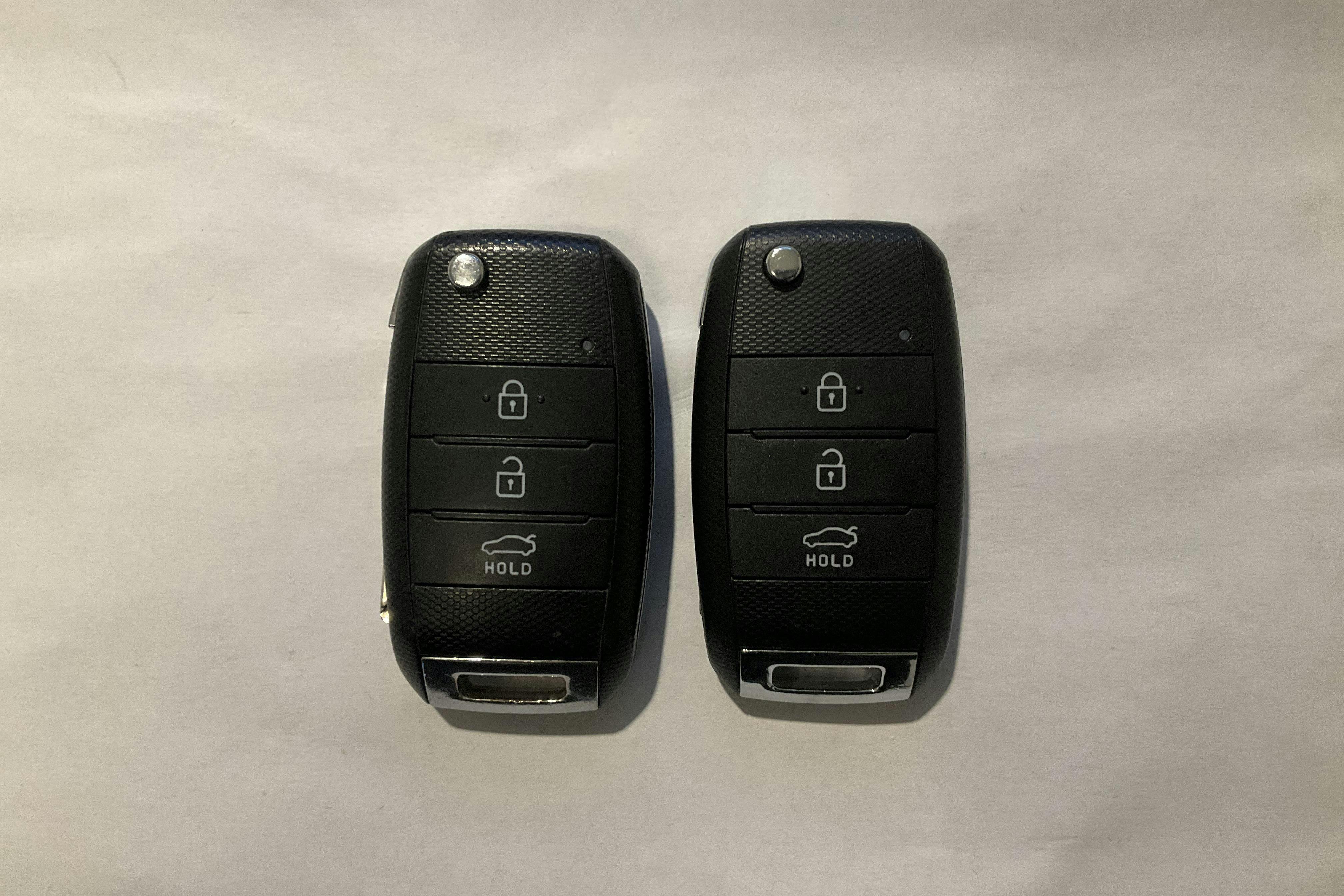 Presentationsfoto 12 av 12: KIA Rio 1.2 (85hk) - 14 286 mil - Manuell - brun - 2014