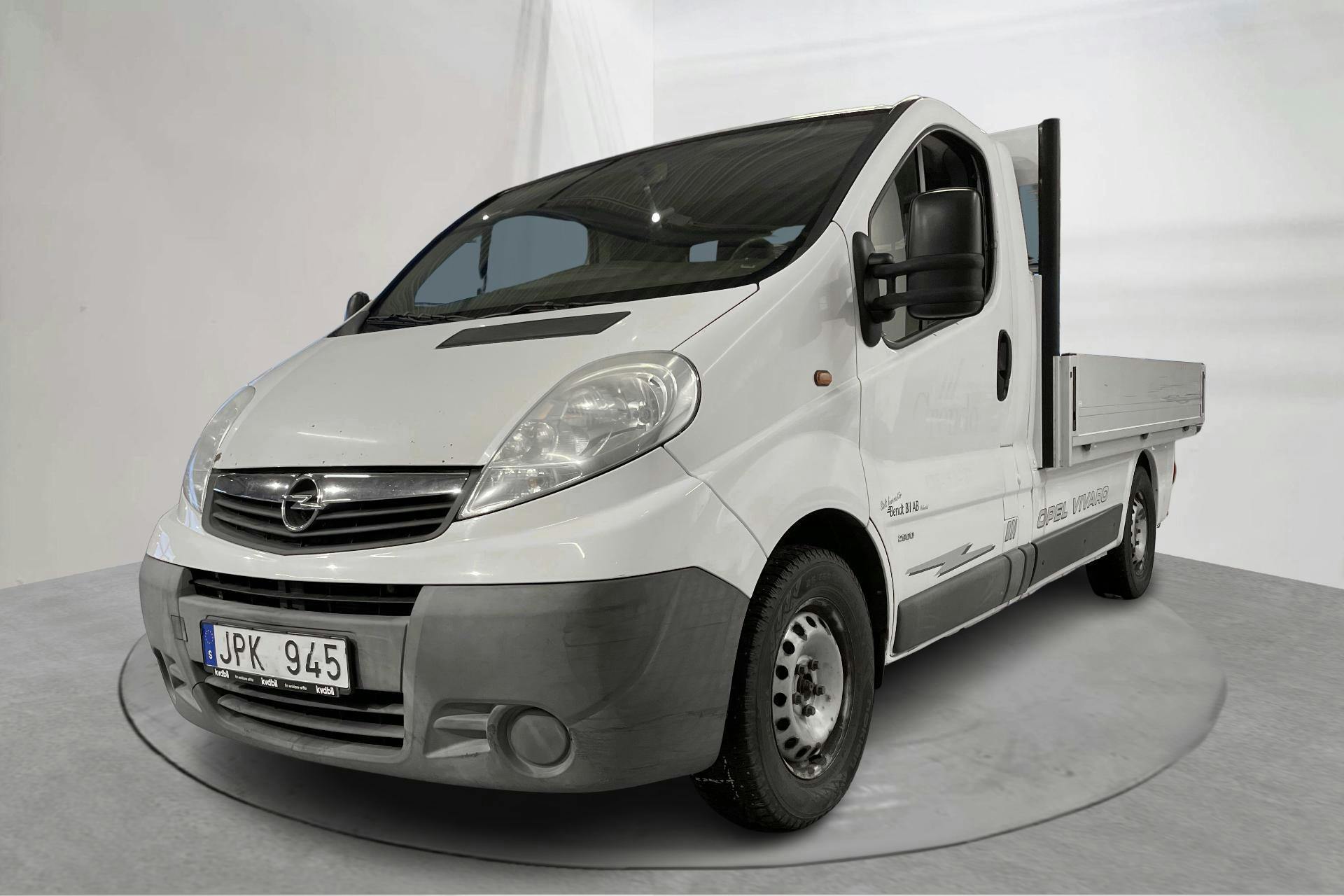 Presentationsfoto 1 av 14: Opel Vivaro 2.0 CDTI Floor Cab/Chassi (114hk) - 12 852 mil - Manuell - vit - 2011