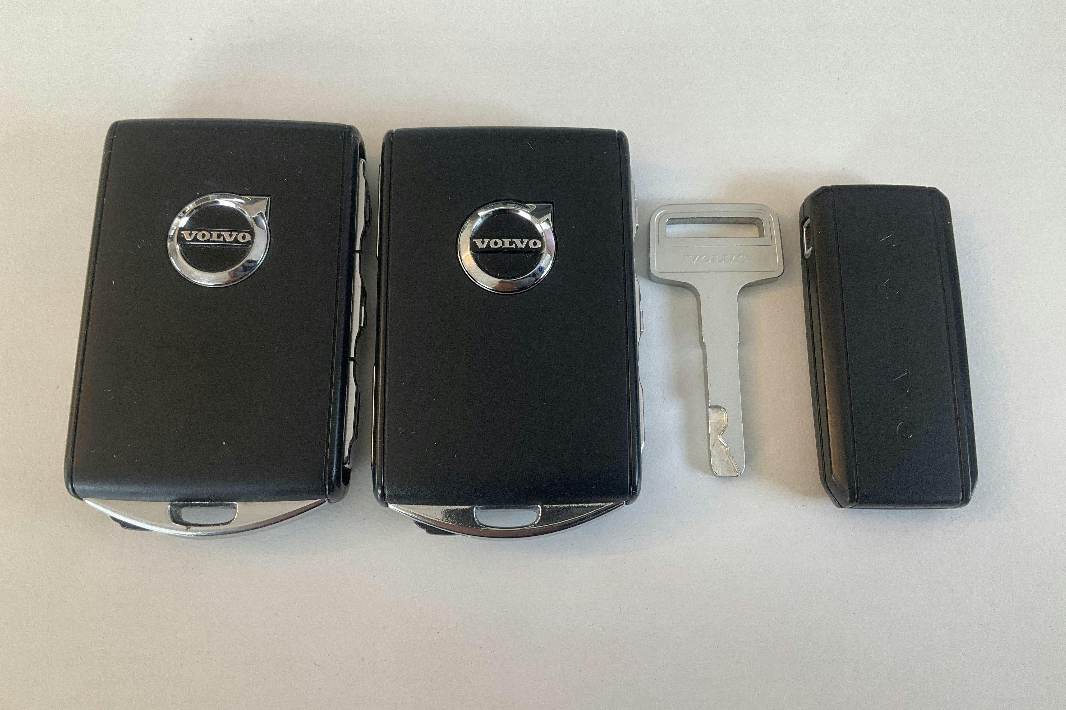 Esitlusfoto 16 aadressil 16: Volvo V60 D4 Cross Country AWD (190hk) - 113 390 km - Automaatne - hõbe - 2019