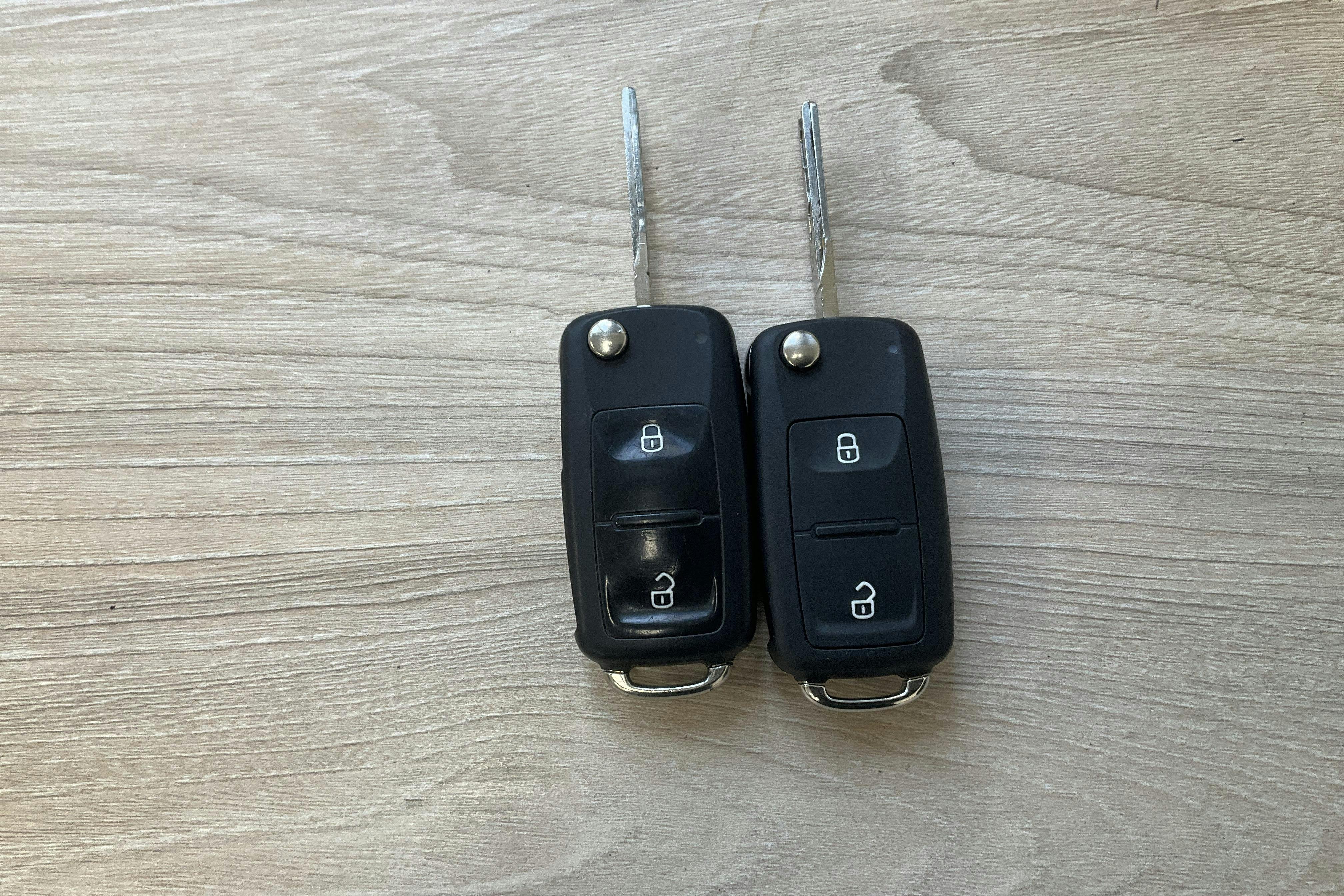 Presentation photo 14 of 14: VW Transporter T5 2.0 Ecofuel Pickup (115hk) - 181 260 km - Manual - white - 2015