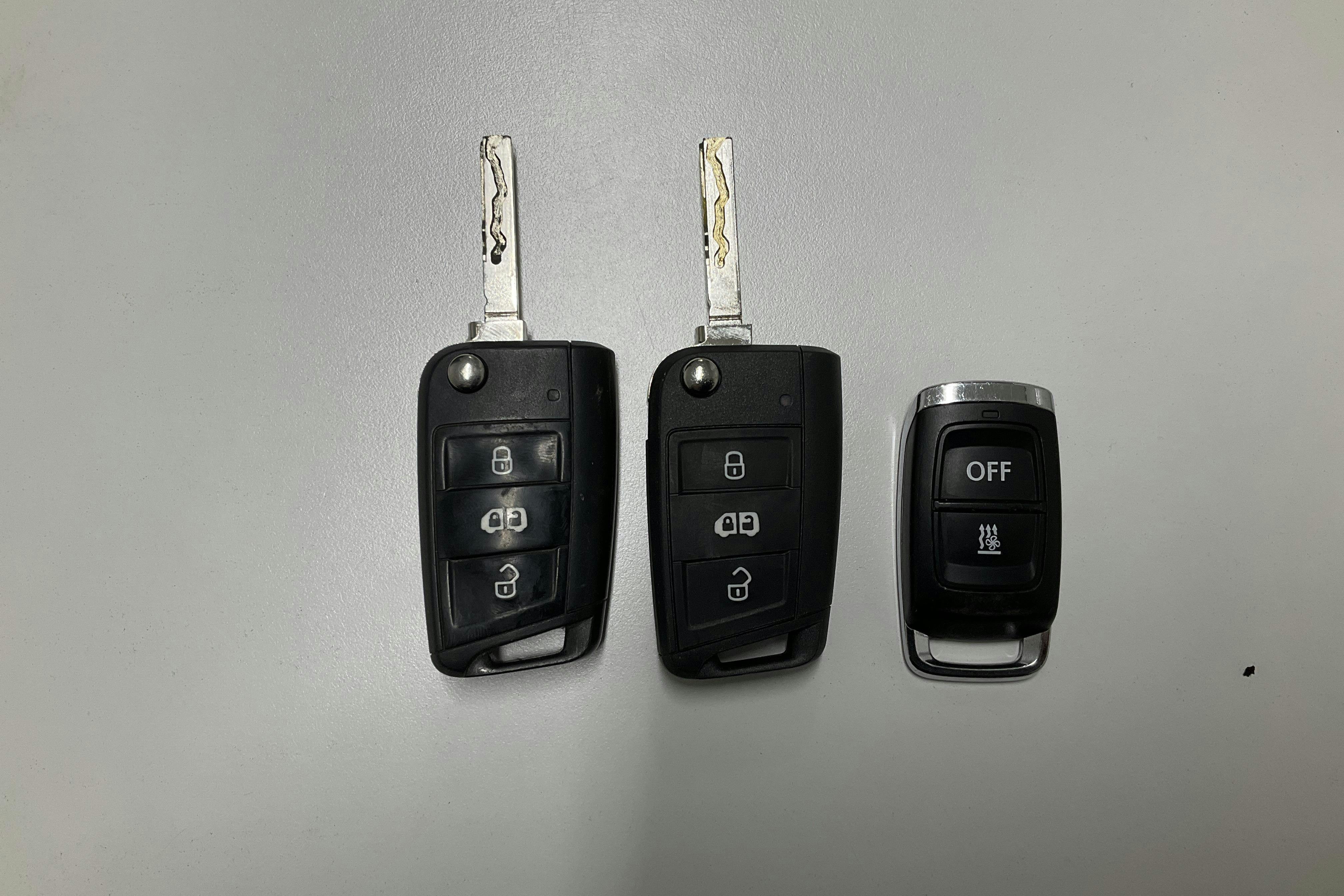 Presentation photo 14 of 14: VW Crafter 35 2.0 TDI Skåp (177hk) - 155 250 km - Automatic - white - 2022