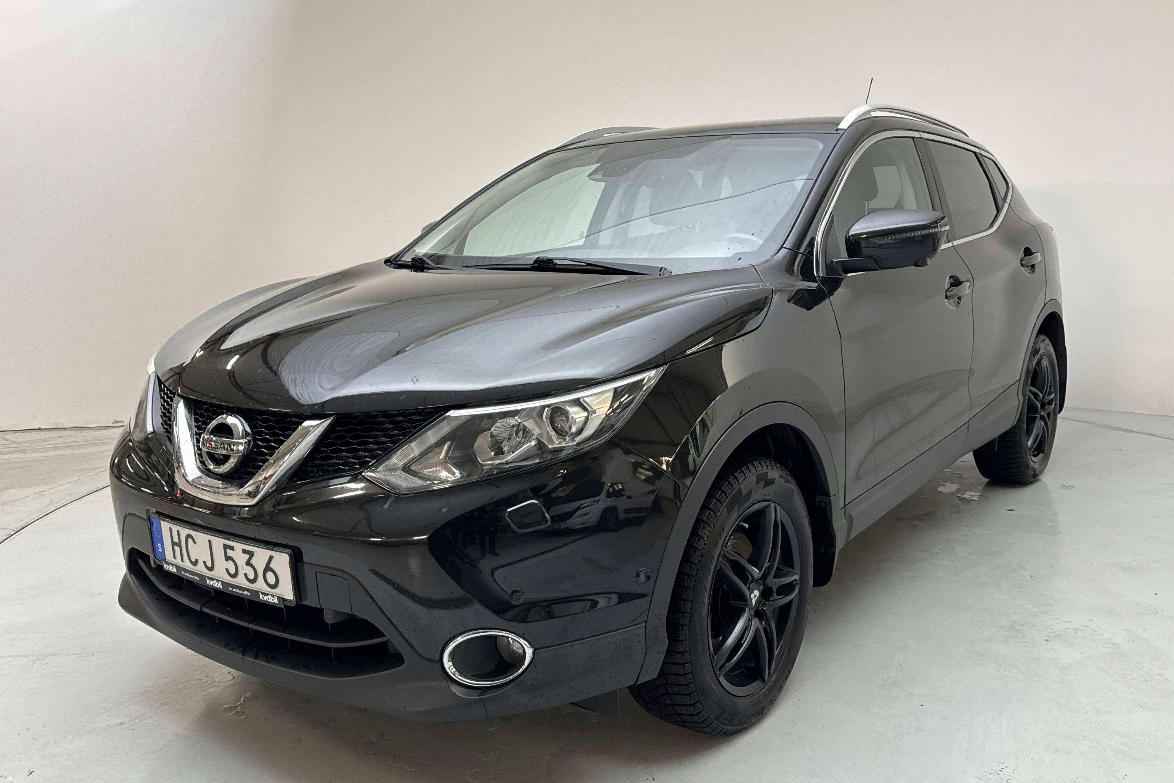 Presentation photo 1 of 16: Nissan Qashqai 1.2 (115hk) - 122 590 km - Manual - black - 2015