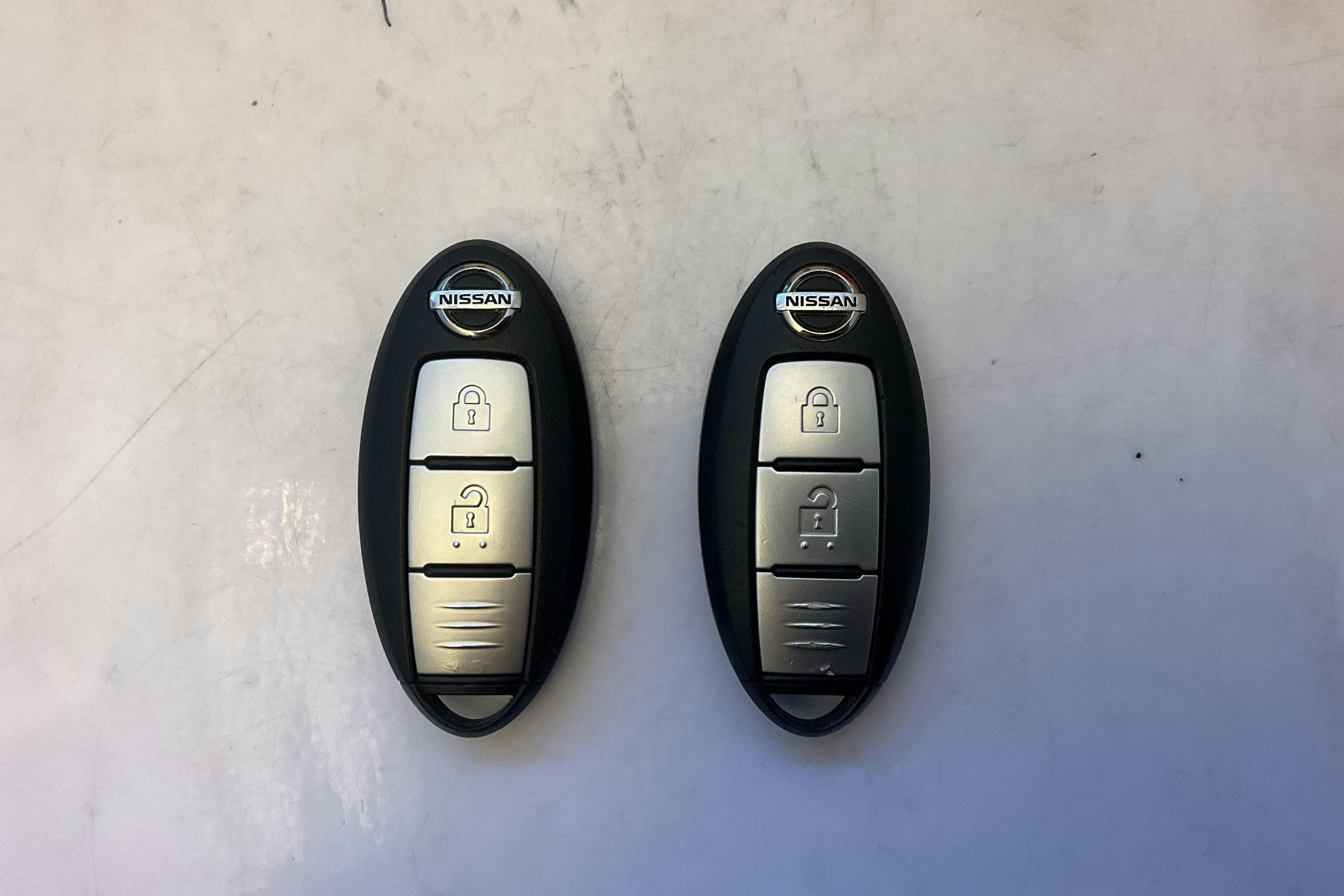 Presentation photo 16 of 16: Nissan Qashqai 1.2 (115hk) - 122 590 km - Manual - black - 2015