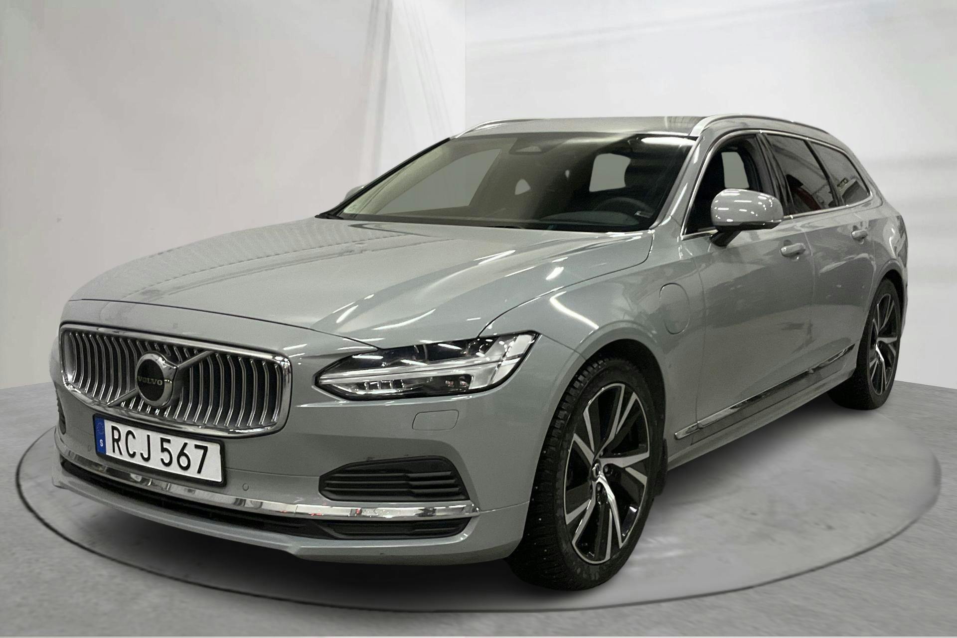 Volvo V90 T6 AWD Recharge (350hk) - 61 520 km - Automaatne - hall - 2024