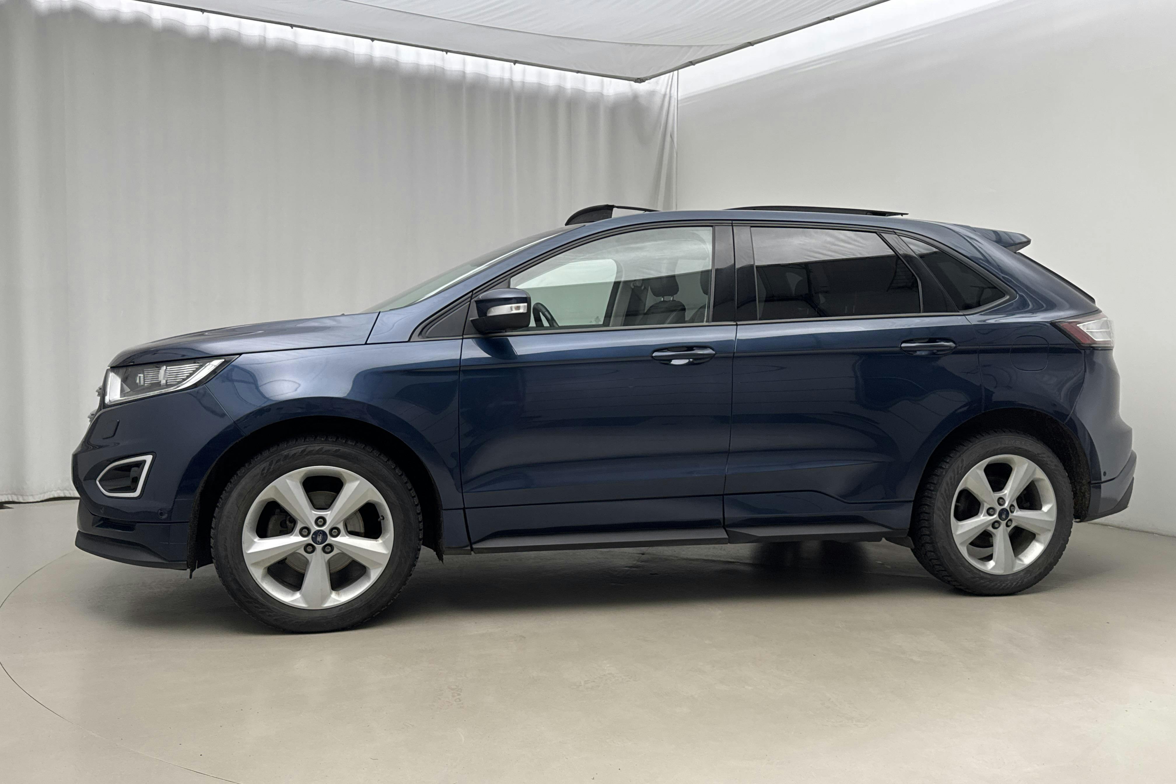 Esittelykuva 2 osoitteesta 21: Ford Edge 2.0 TDCi (210hk) - 175 820 km - Automaattinen - sininen - 2017