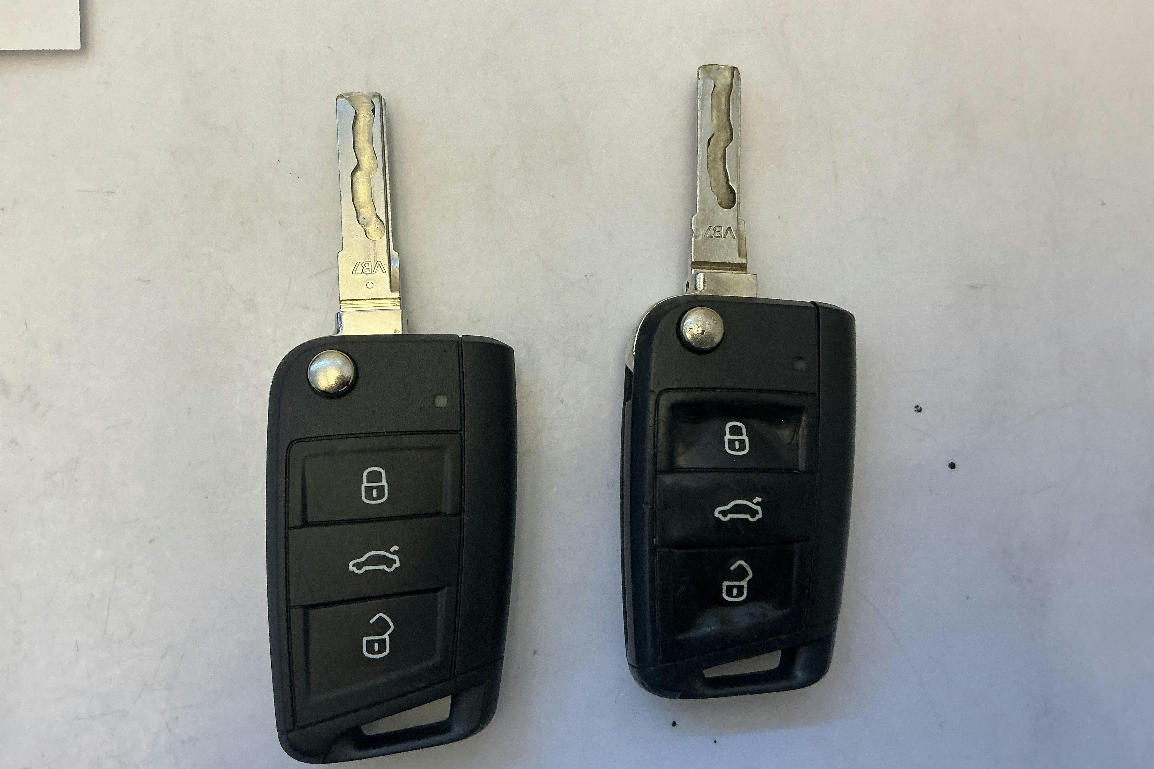 Presentationsfoto 14 av 14: VW Golf VII 1.4 TGI 5dr (110hk) - 11 414 mil - Manuell - röd - 2017