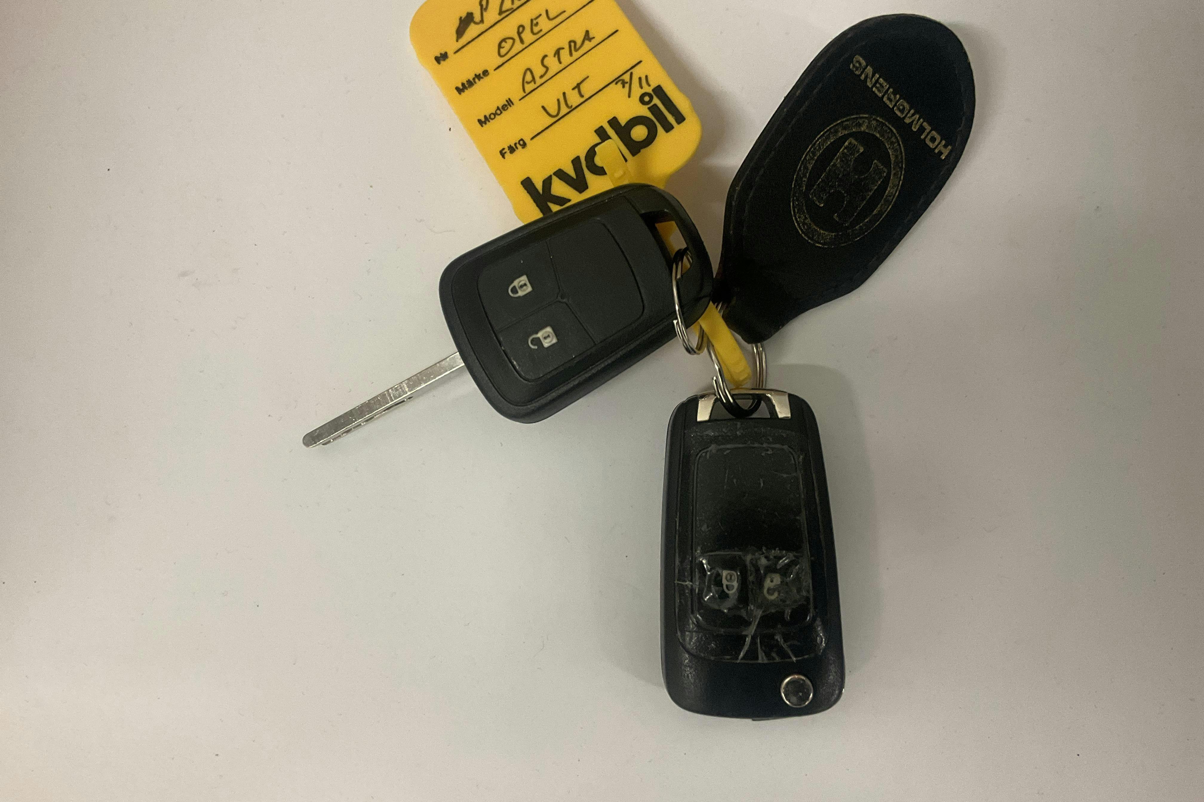 Presentation photo 11 of 11: Opel Astra 1.7 CDTI ecoFLEX 5dr (110hk) - 175 990 km - Manual - white - 2013