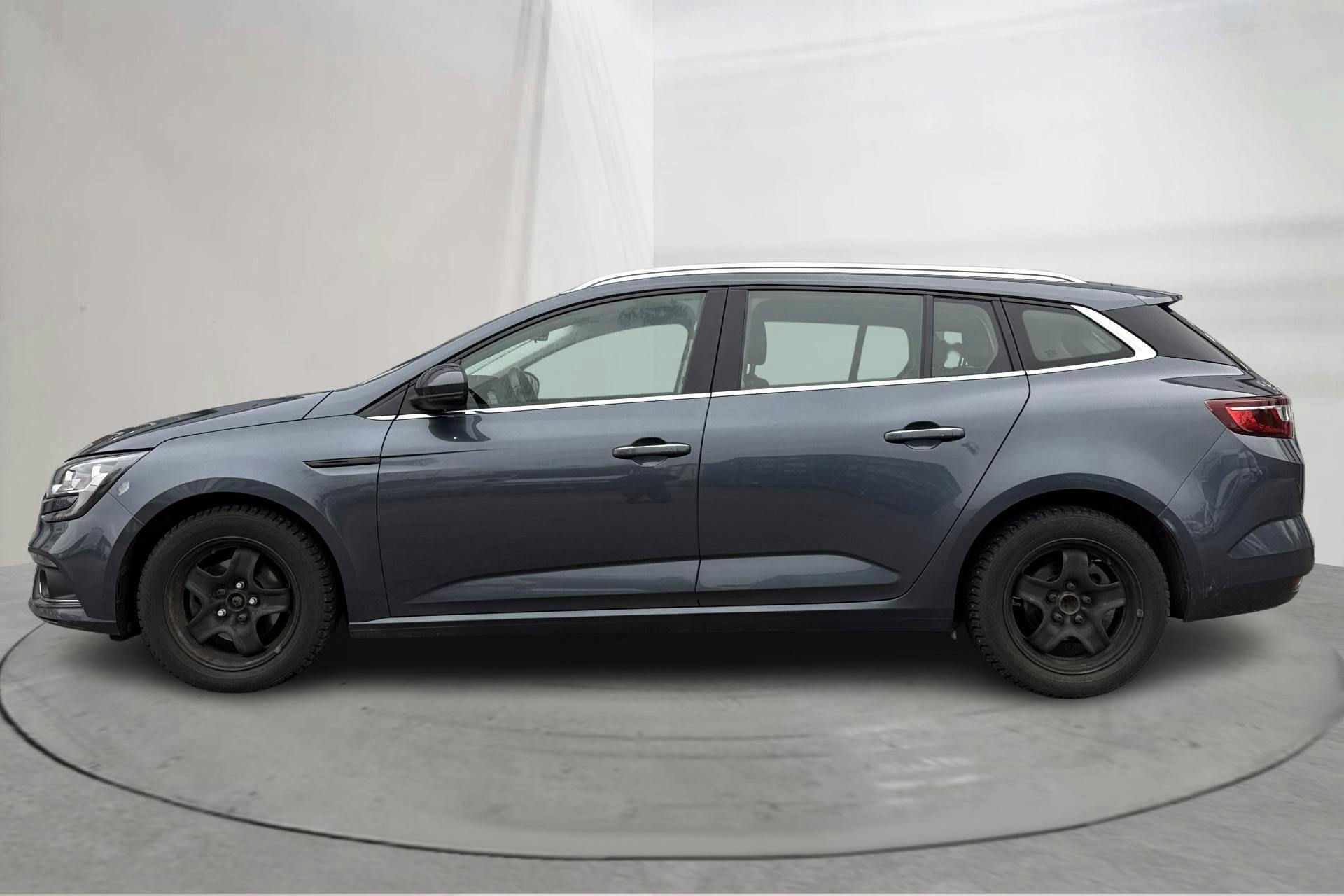 Presentationsfoto 2 av 15: Renault Mégane 1.5 dCi Sport Tourer (115hk) - 13 031 mil - Manuell - grå - 2020