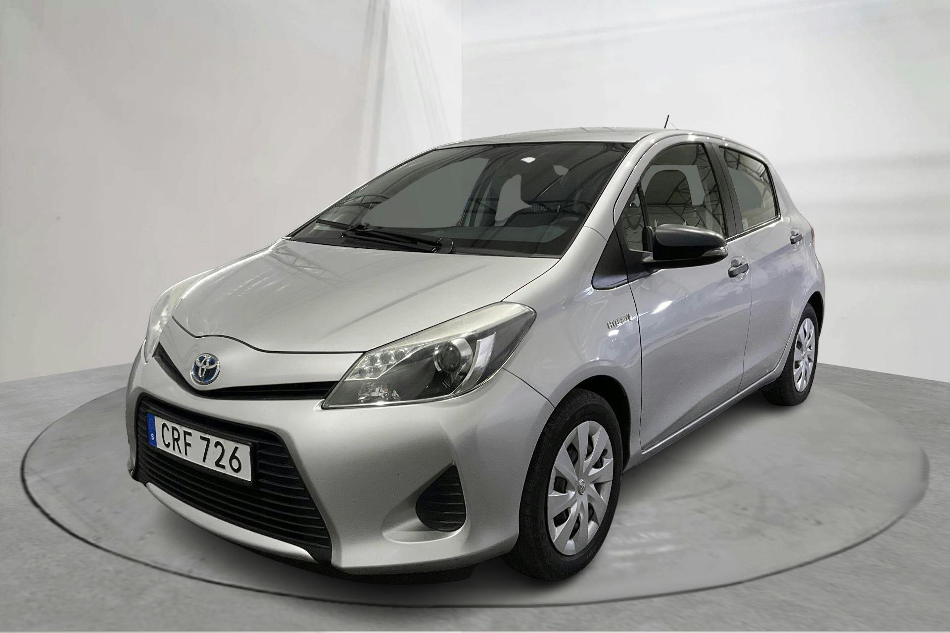 Toyota Yaris 1.5 HSD 5dr (75hk) - 6 039 mil - Automat - silver - 2014