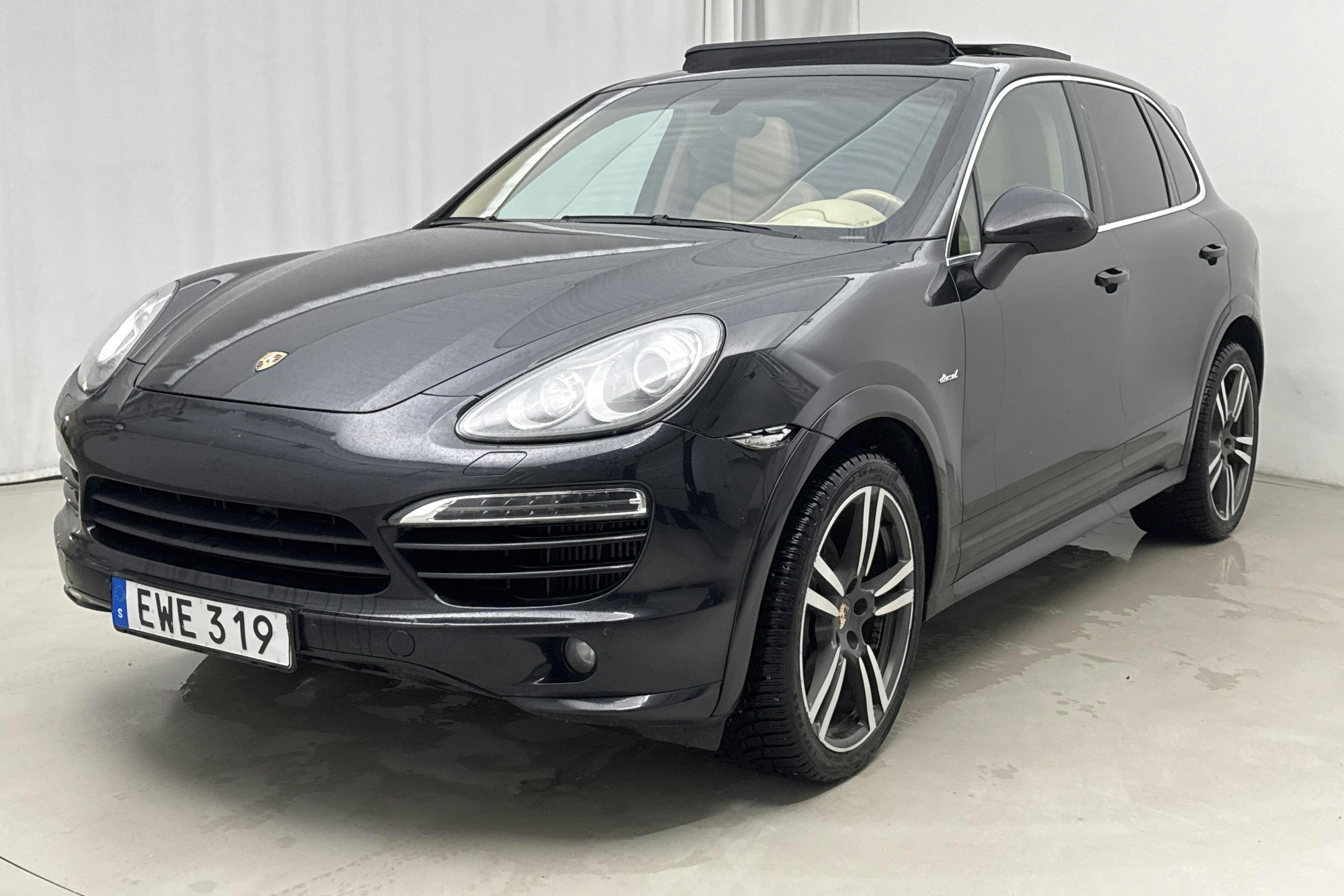 Presentationsfoto 1 av 12: Porsche Cayenne Diesel 3.0 (245hk) - 19 370 mil - Automat - svart - 2013