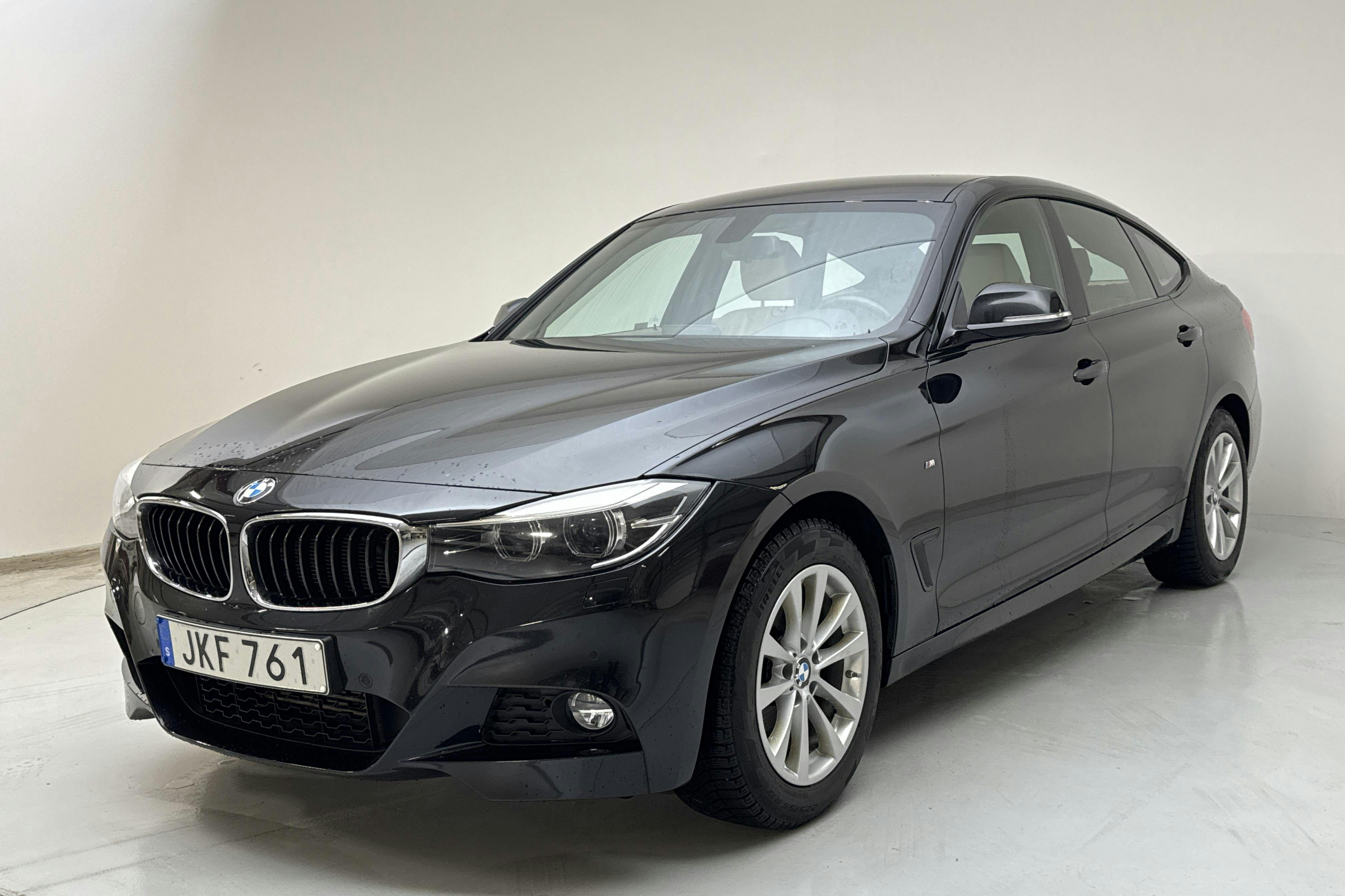 Presentation photo 1 of 12: BMW 320d GT xDrive, F34 (190hk) - 125 150 km - Automatic - black - 2017