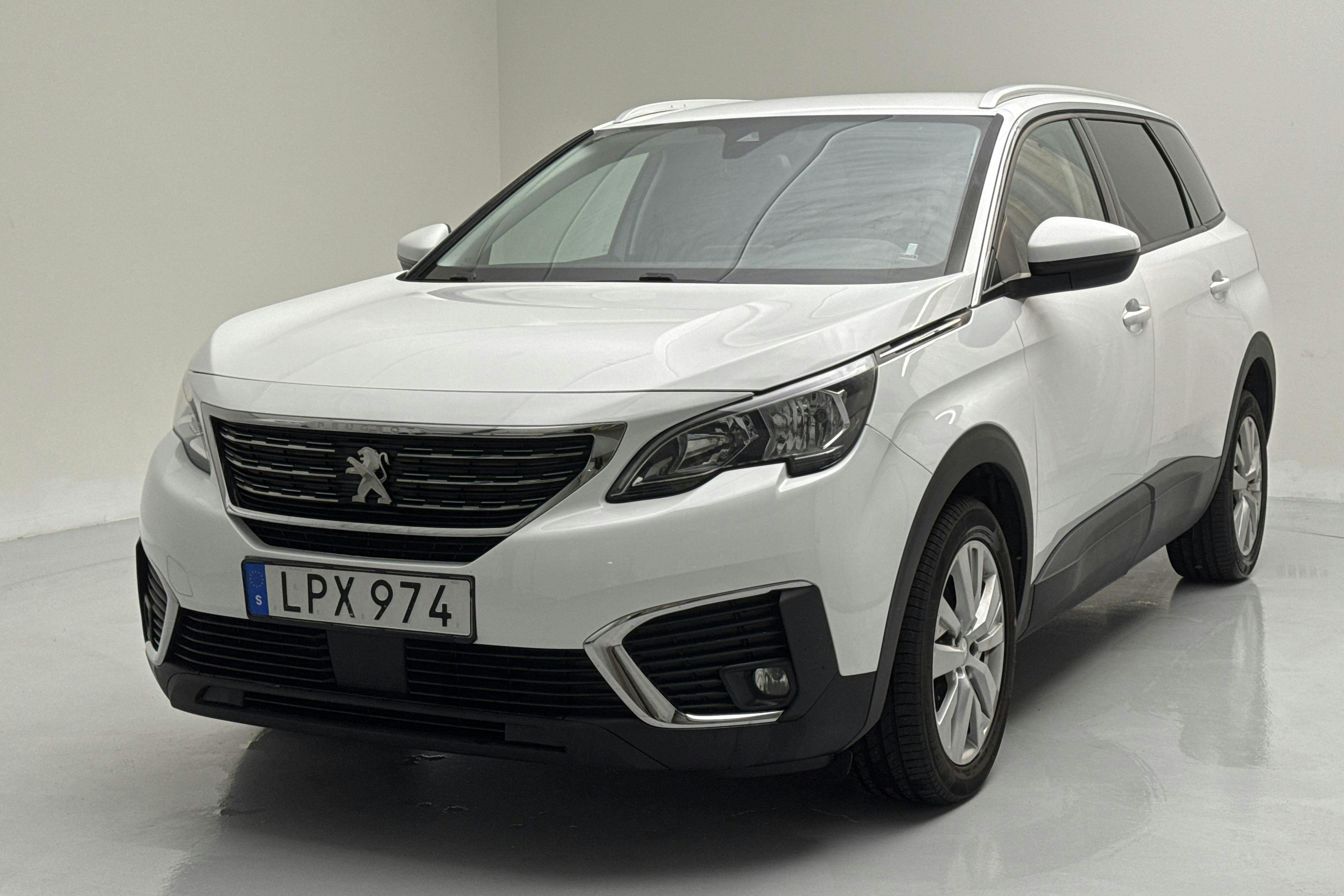 Peugeot 5008 1.2 PureTech (130hk) - 12 788 mil - Automat - vit - 2018