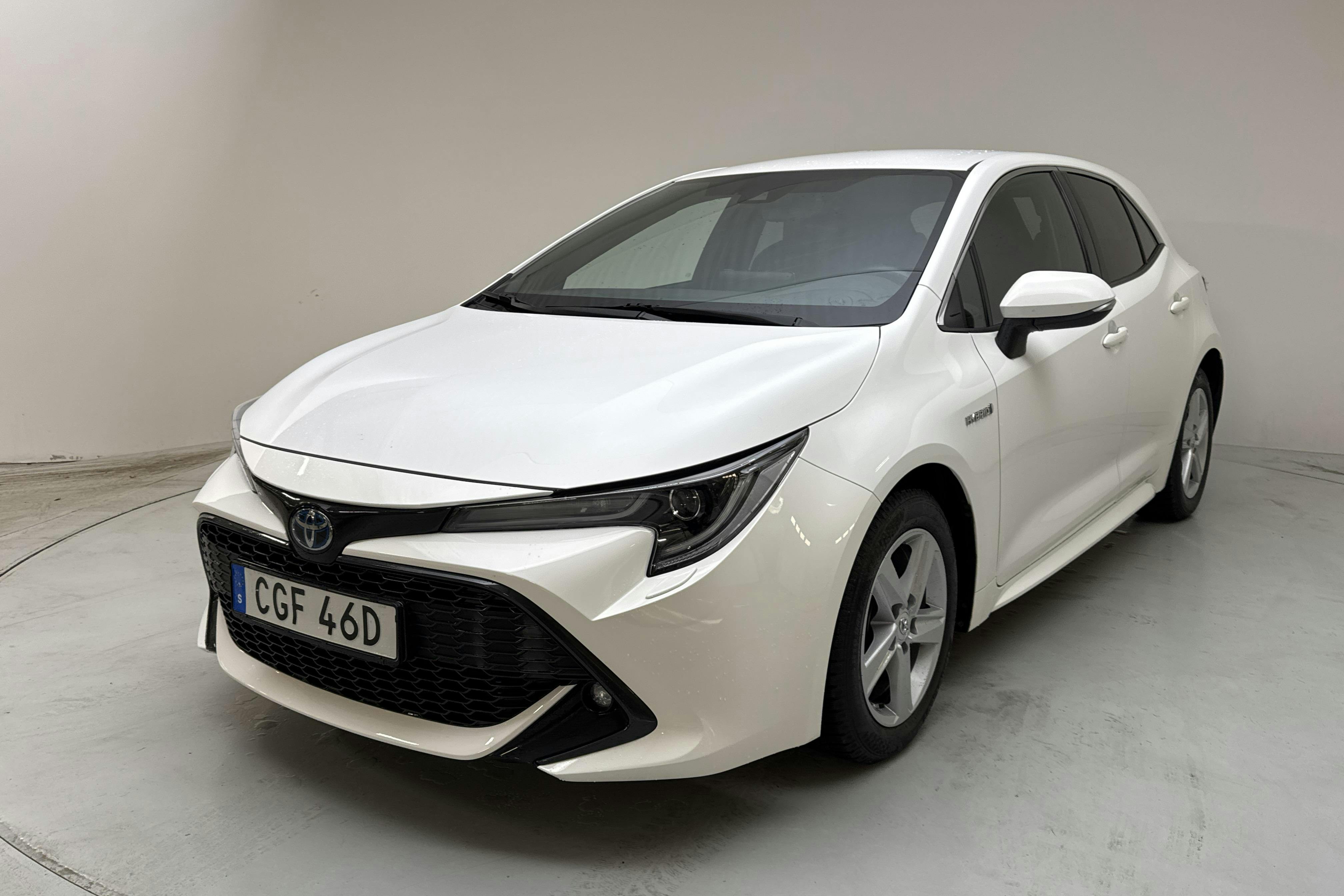 Presentation photo 1 of 14: Toyota Corolla 1.8 Hybrid 5dr (122hk) - 43 540 km - Automatic - white - 2022