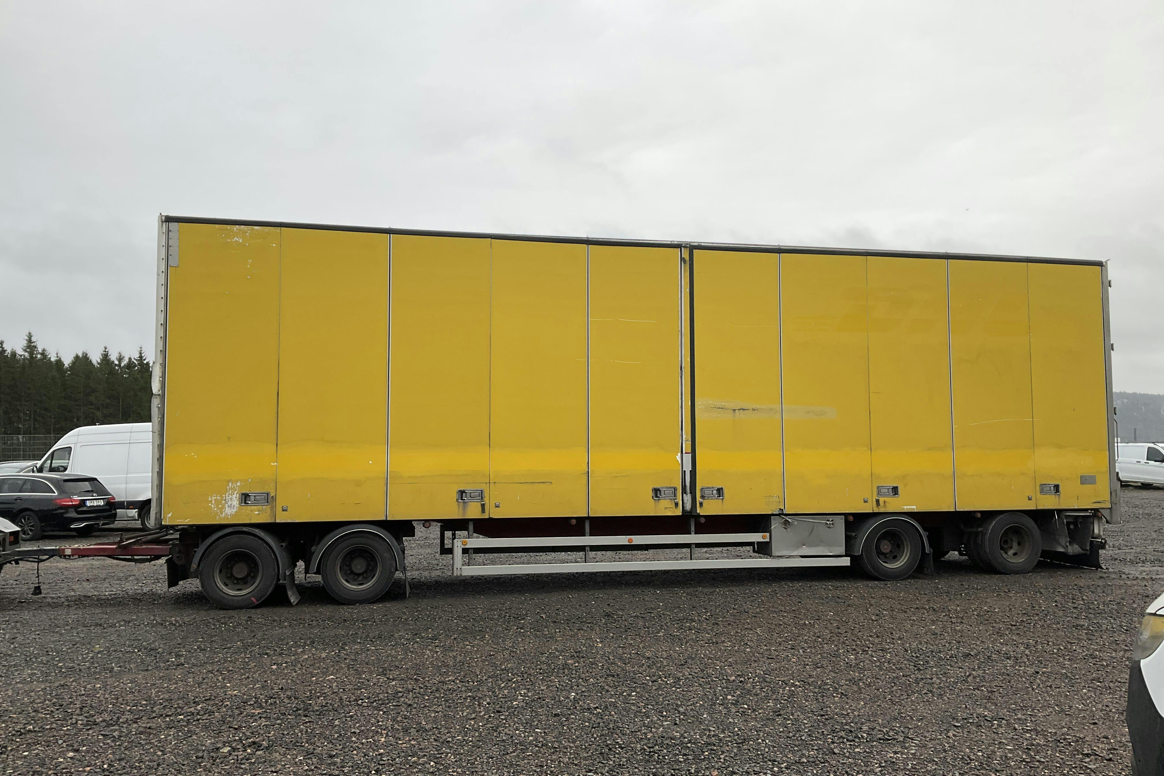 Presentation photo 1 of 28: LIMETEC VPU 438 LIMETEC VPU 438 - 0 km - yellow - 2008