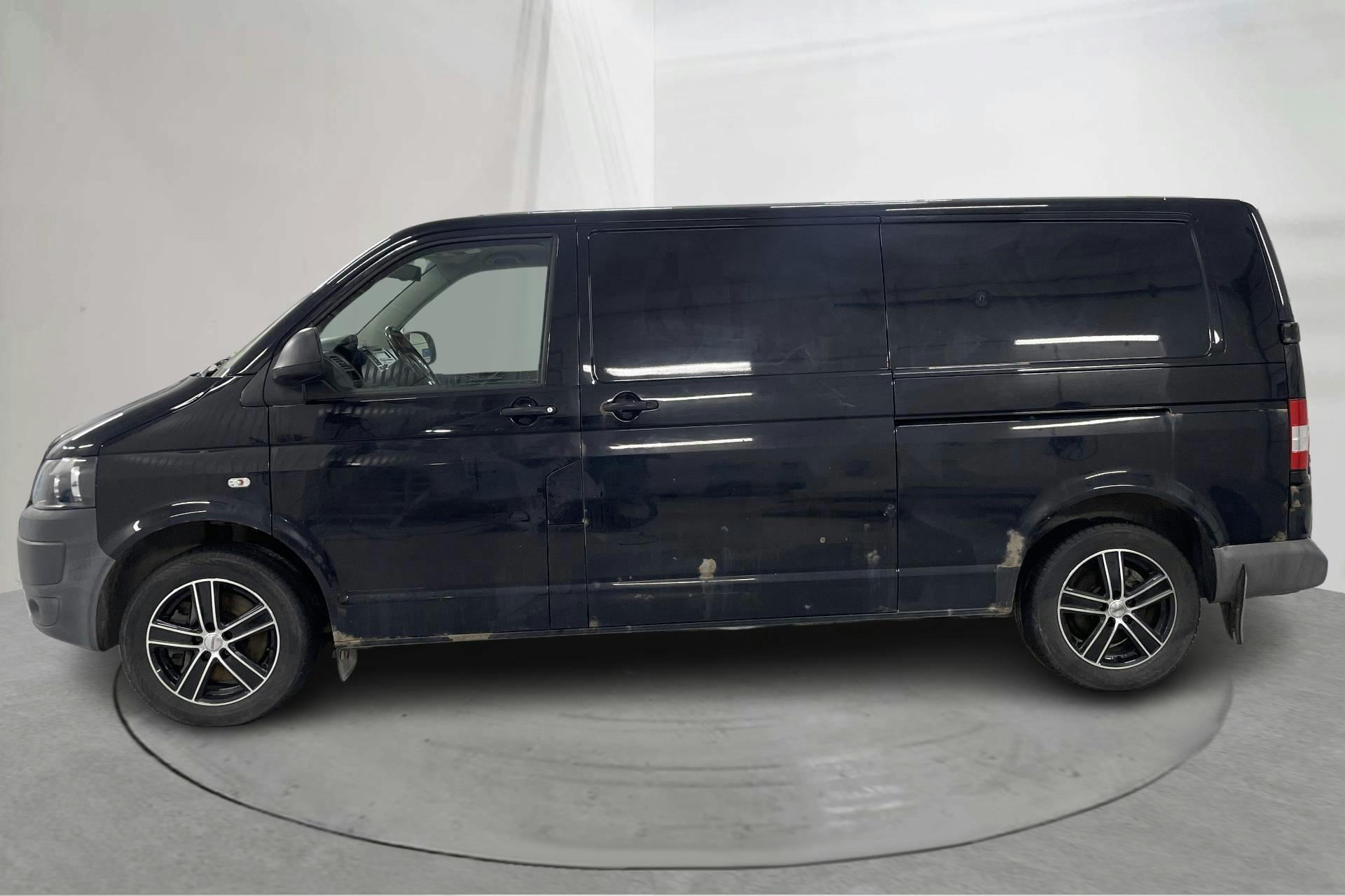 Presentationsfoto 2 av 14: VW Transporter T5 2.0 TDI 4MOTION (180hk) - 18 805 mil - Automat - svart - 2013