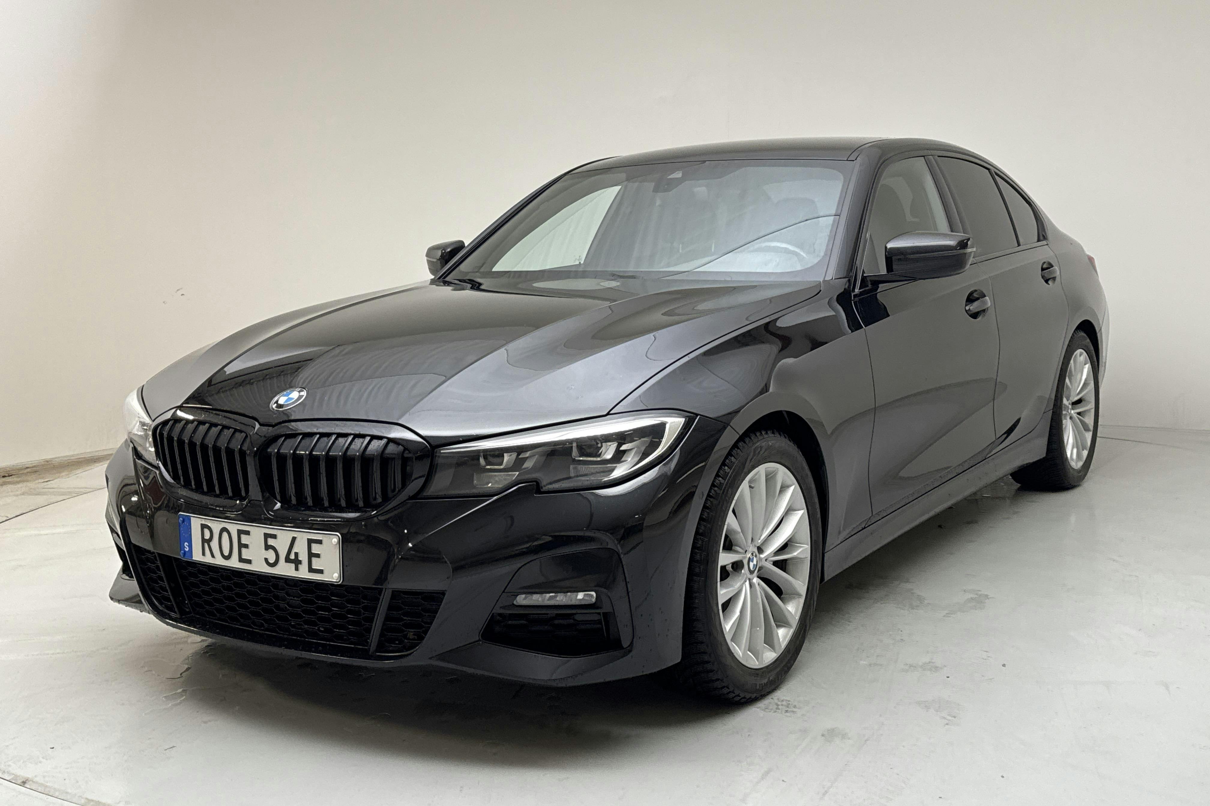 Presentation photo 1 of 17: BMW 320d xDrive Sedan, G20 (190hk+11hk) - 63 880 km - Automatic - black - 2021
