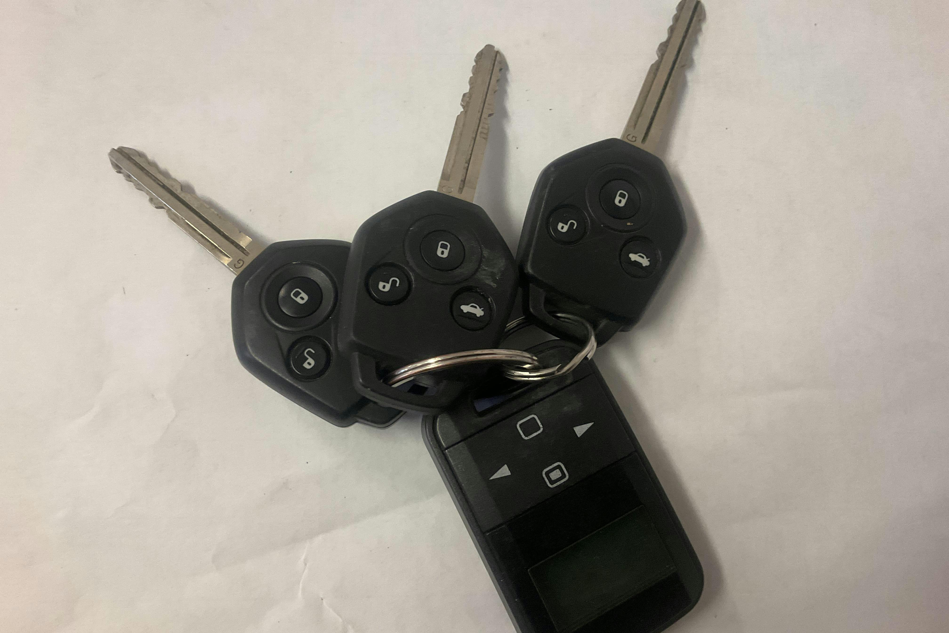 Presentation photo 14 of 14: Subaru Forester 2.0D (147hk) - 218 970 km - Automatic - white - 2015