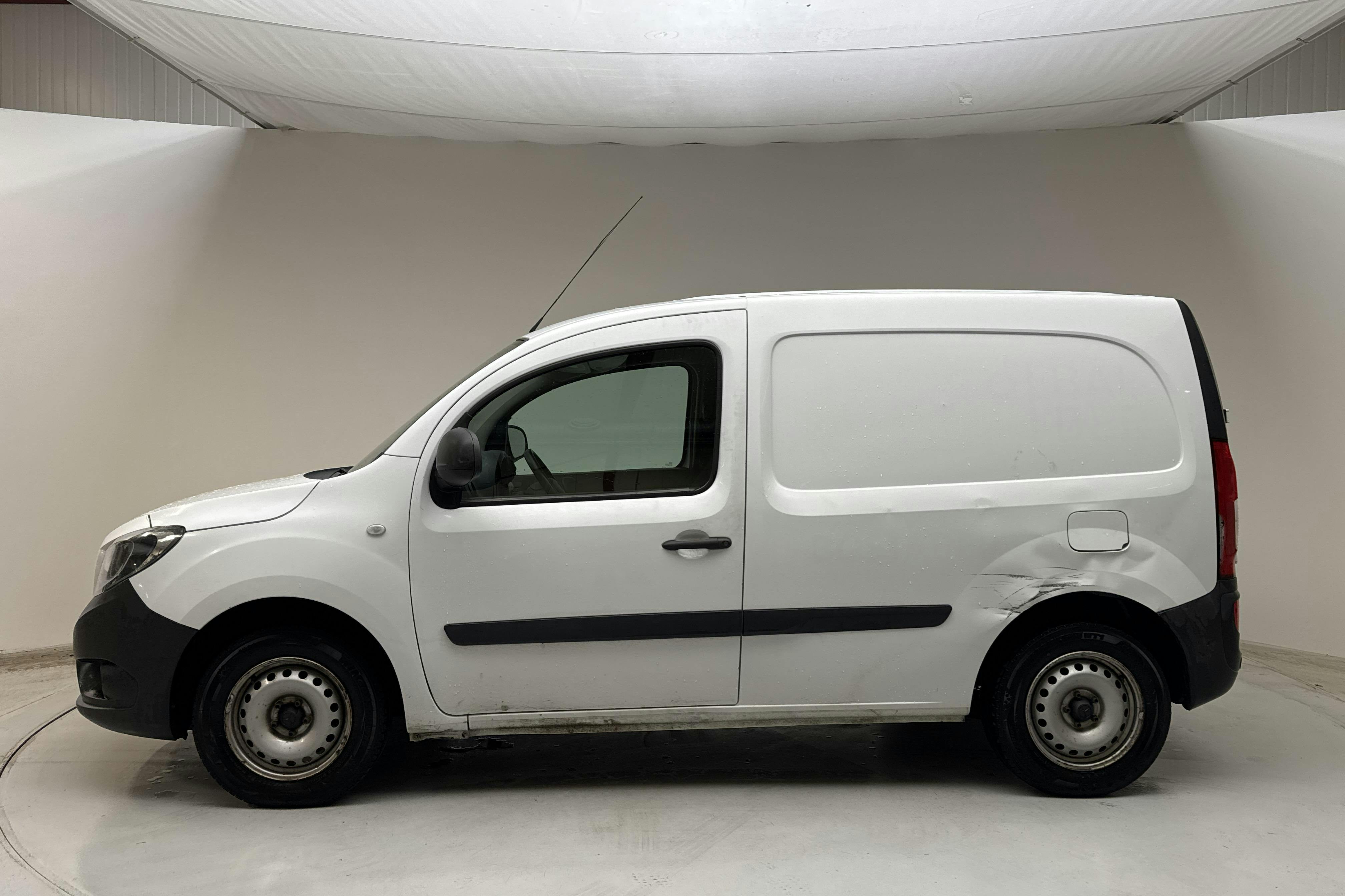 Presentationsfoto 2 av 11: Mercedes Citan 109 1.5 CDI (90hk) - 18 197 mil - Manuell - vit - 2018