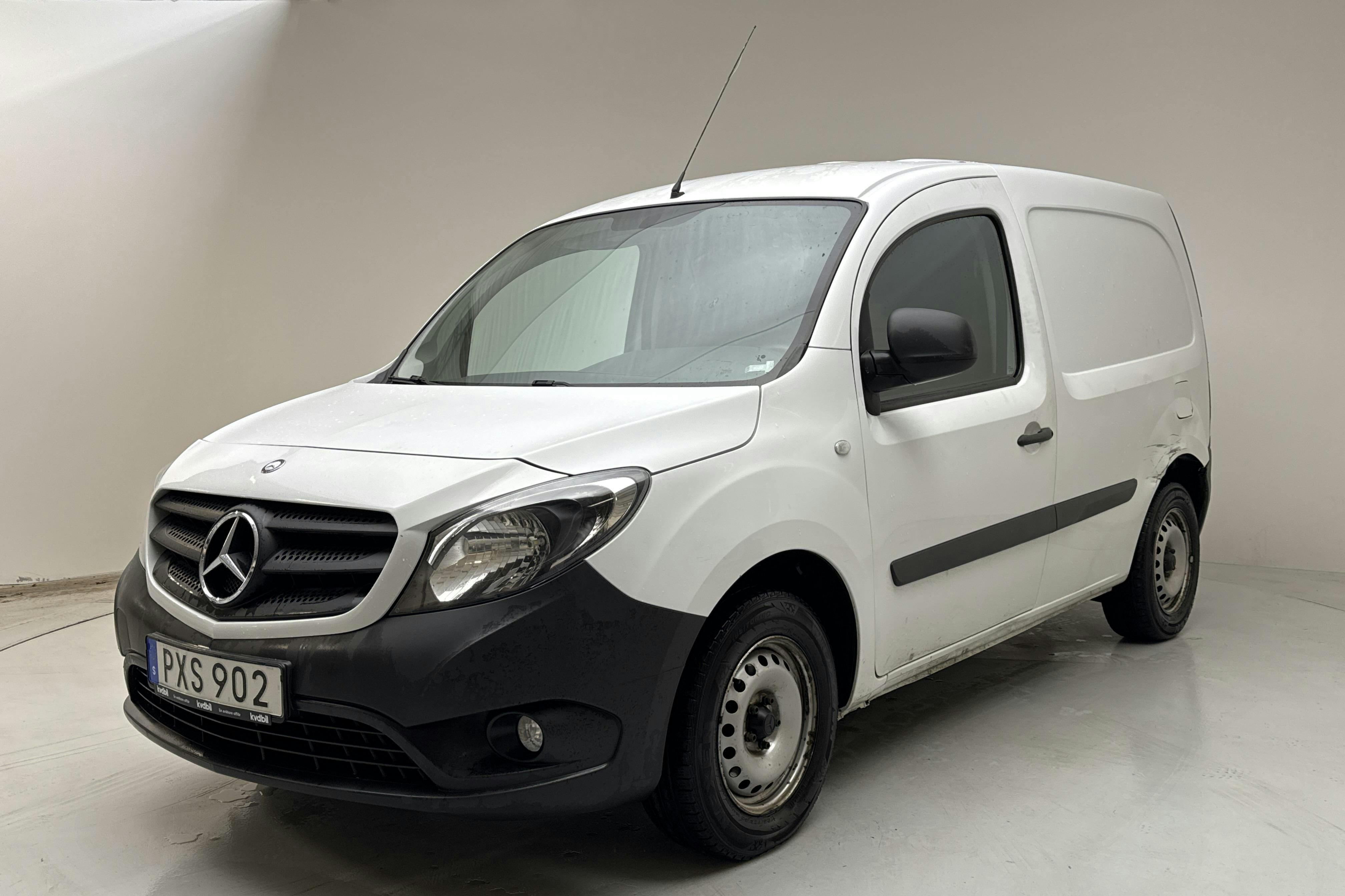 Presentationsfoto 1 av 11: Mercedes Citan 109 1.5 CDI (90hk) - 18 197 mil - Manuell - vit - 2018