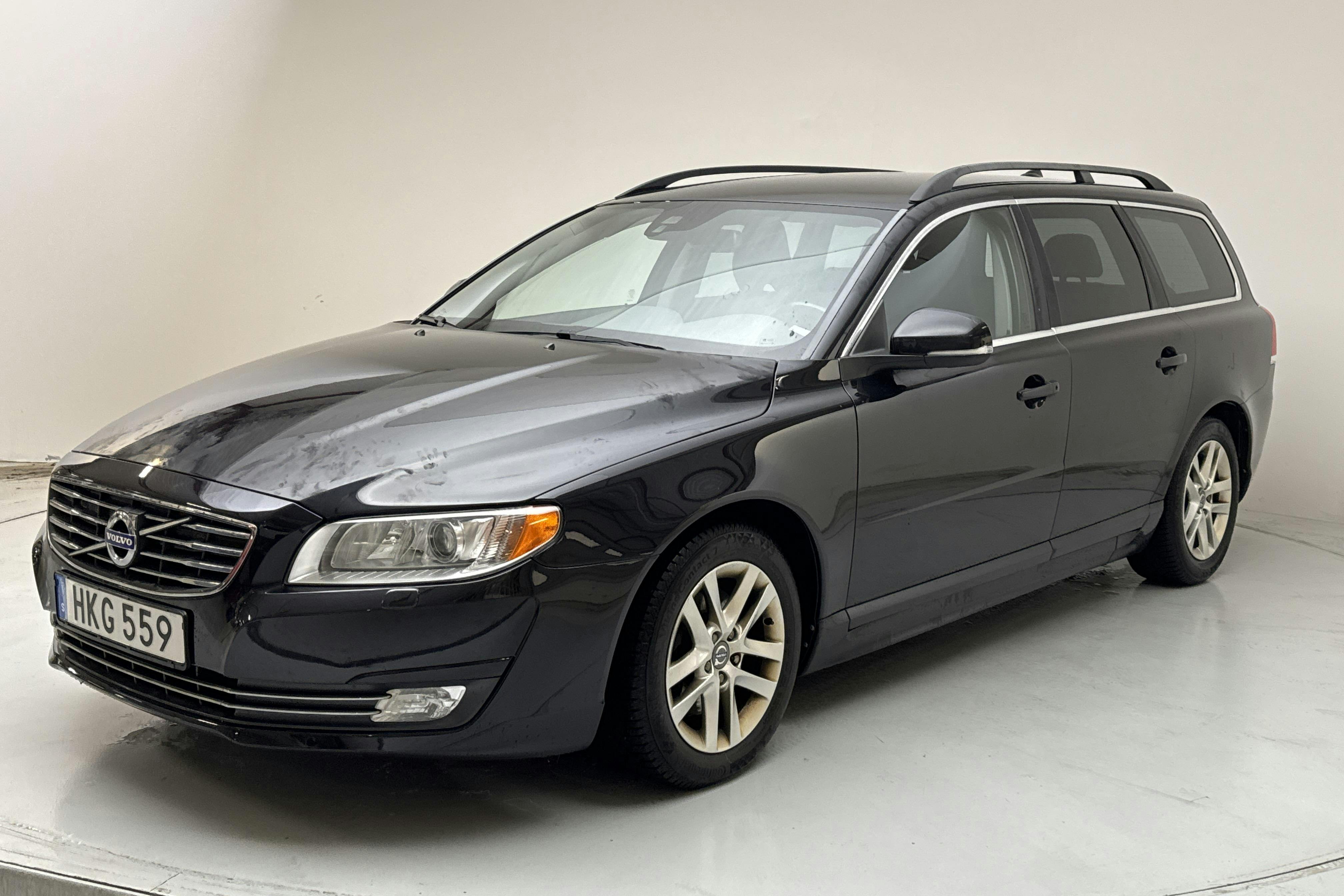 Volvo V70 II D2 (115hk) - 16 599 mil - Manuell - svart - 2014